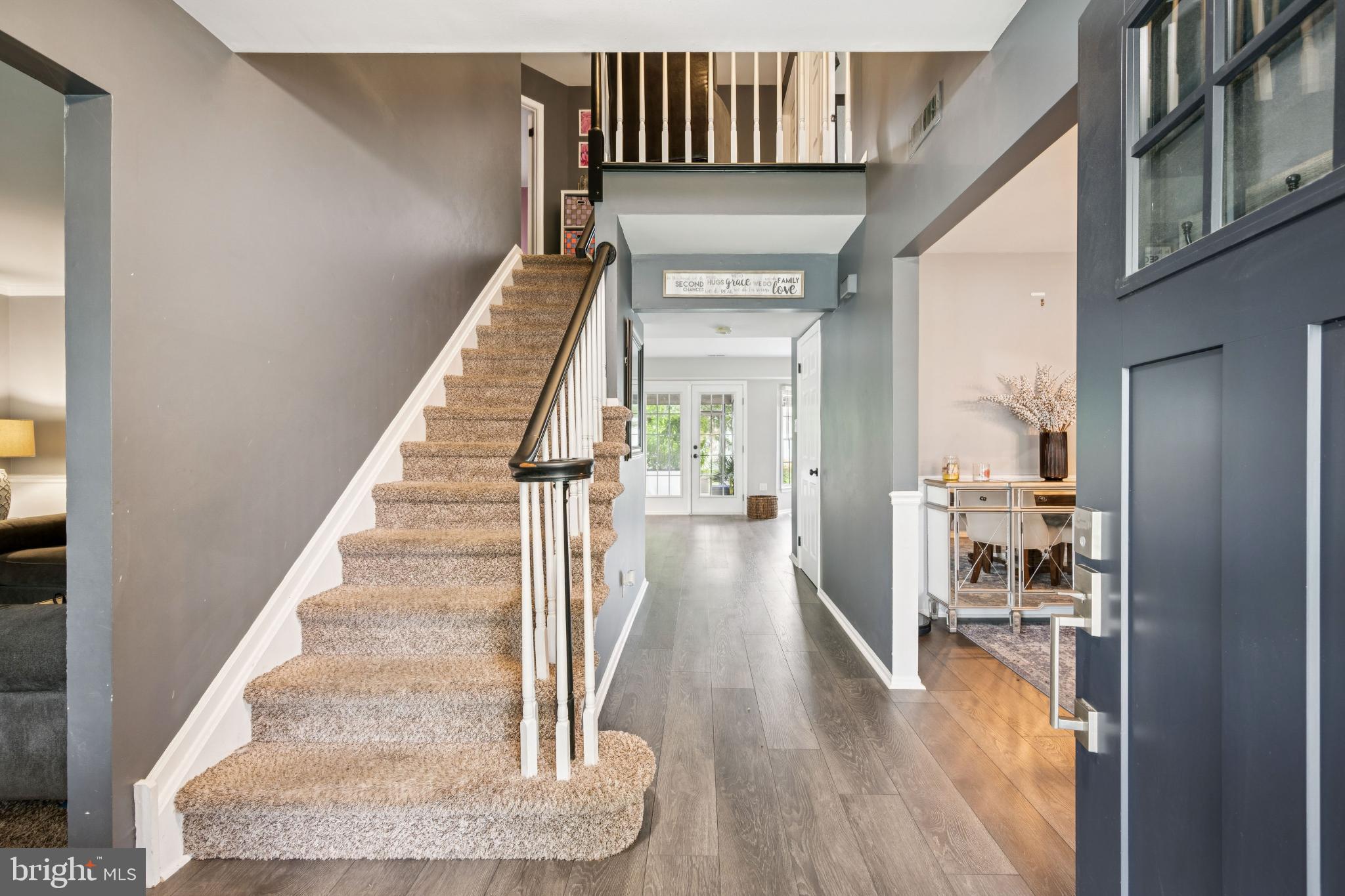 1 GRENLOCH COURT