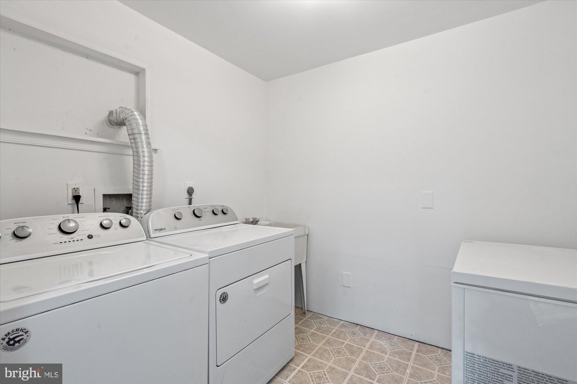 BRUNSWICK - Residential