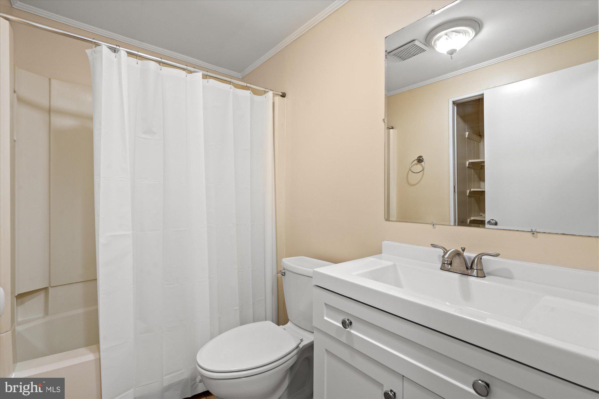 BRUNSWICK - Residential