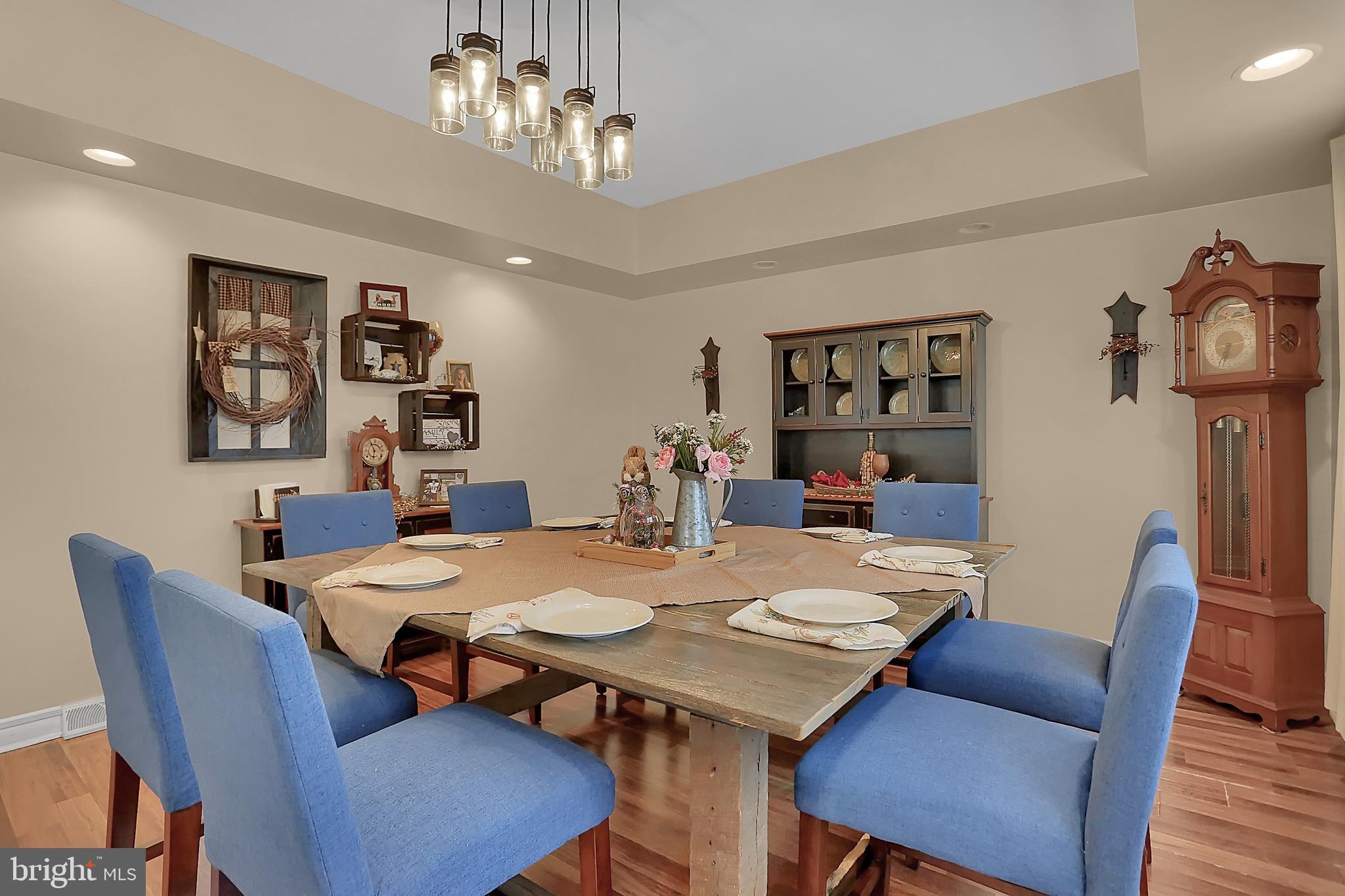 HERWIN VILLAGE - Residential