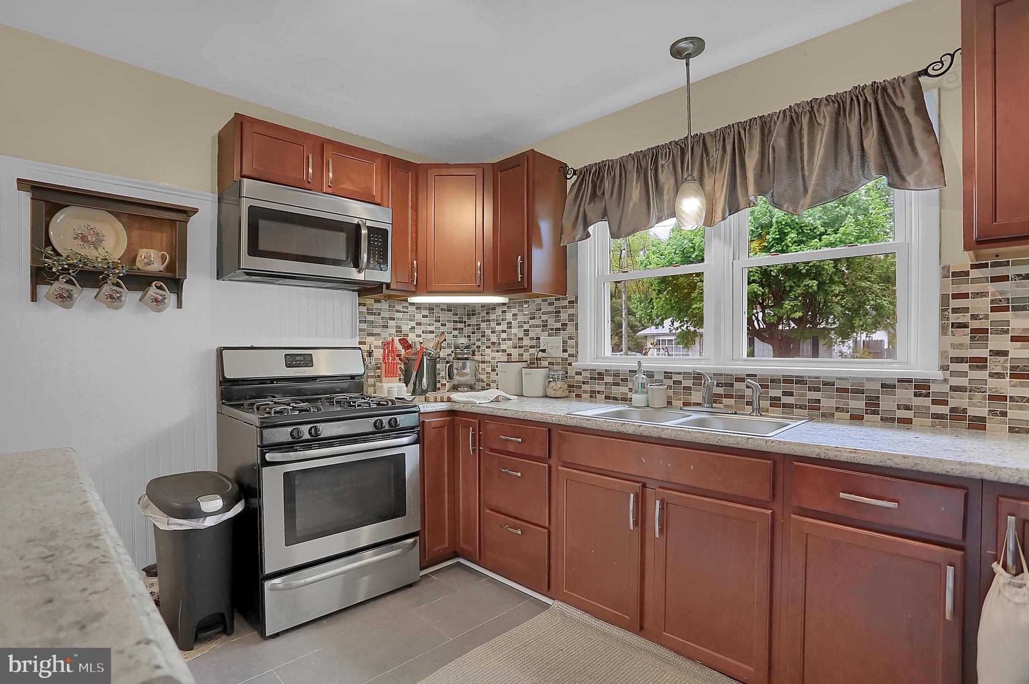 HERWIN VILLAGE - Residential