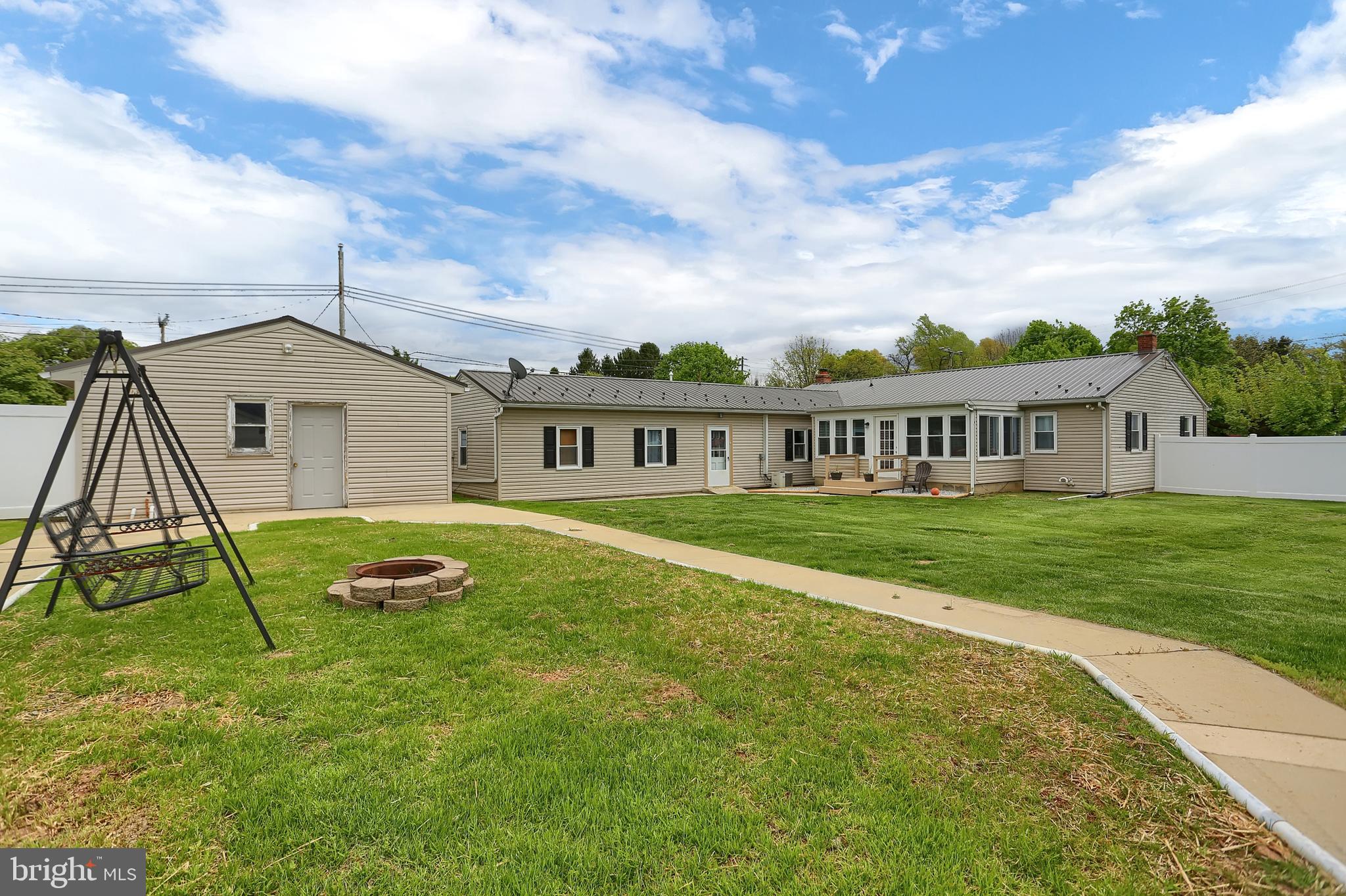 HERWIN VILLAGE - Residential