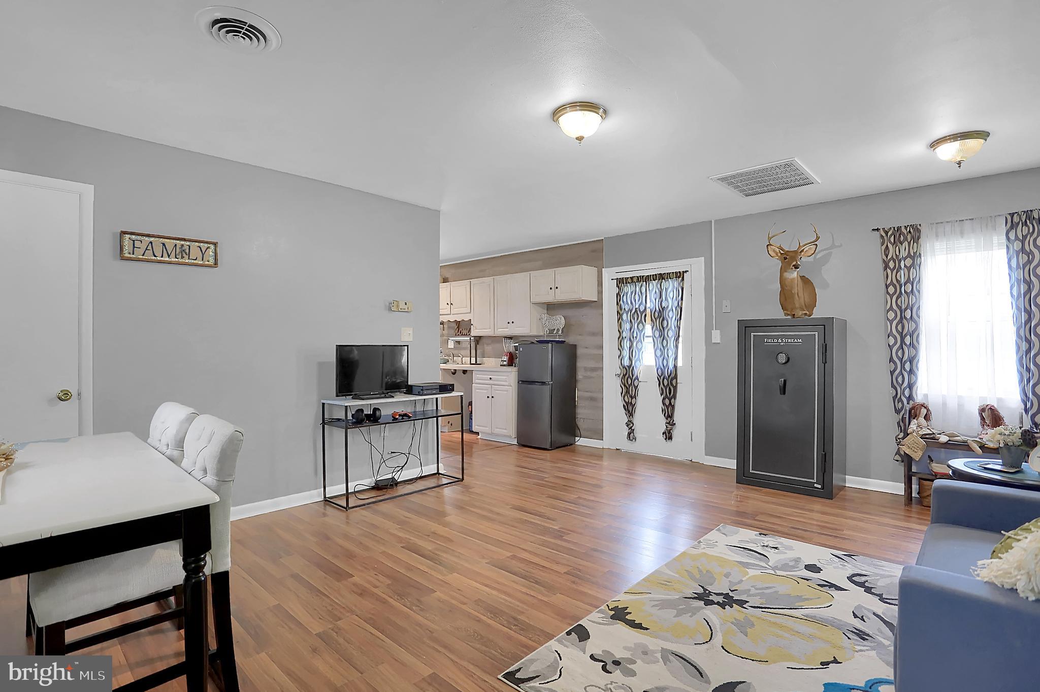 HERWIN VILLAGE - Residential