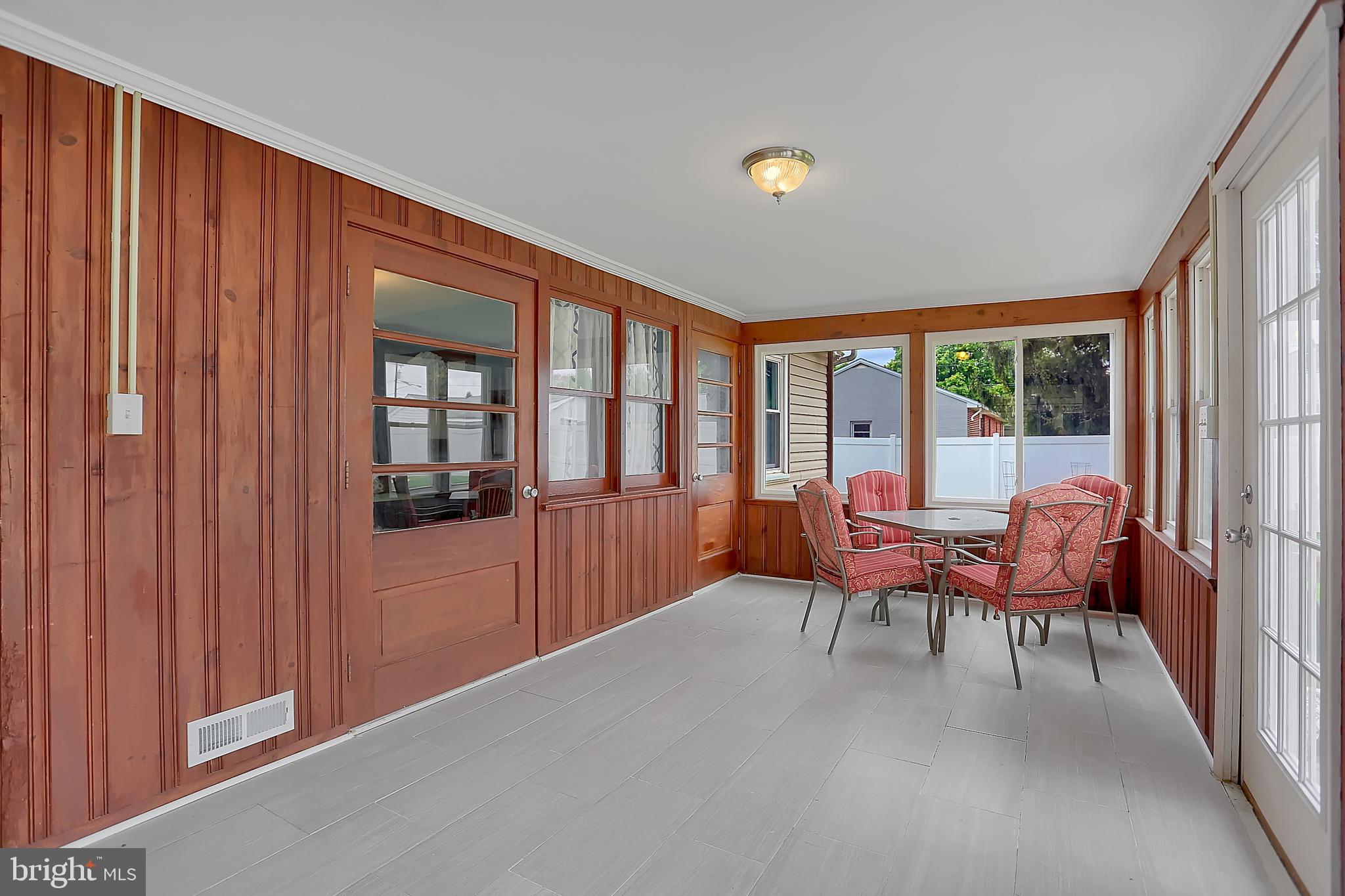 HERWIN VILLAGE - Residential
