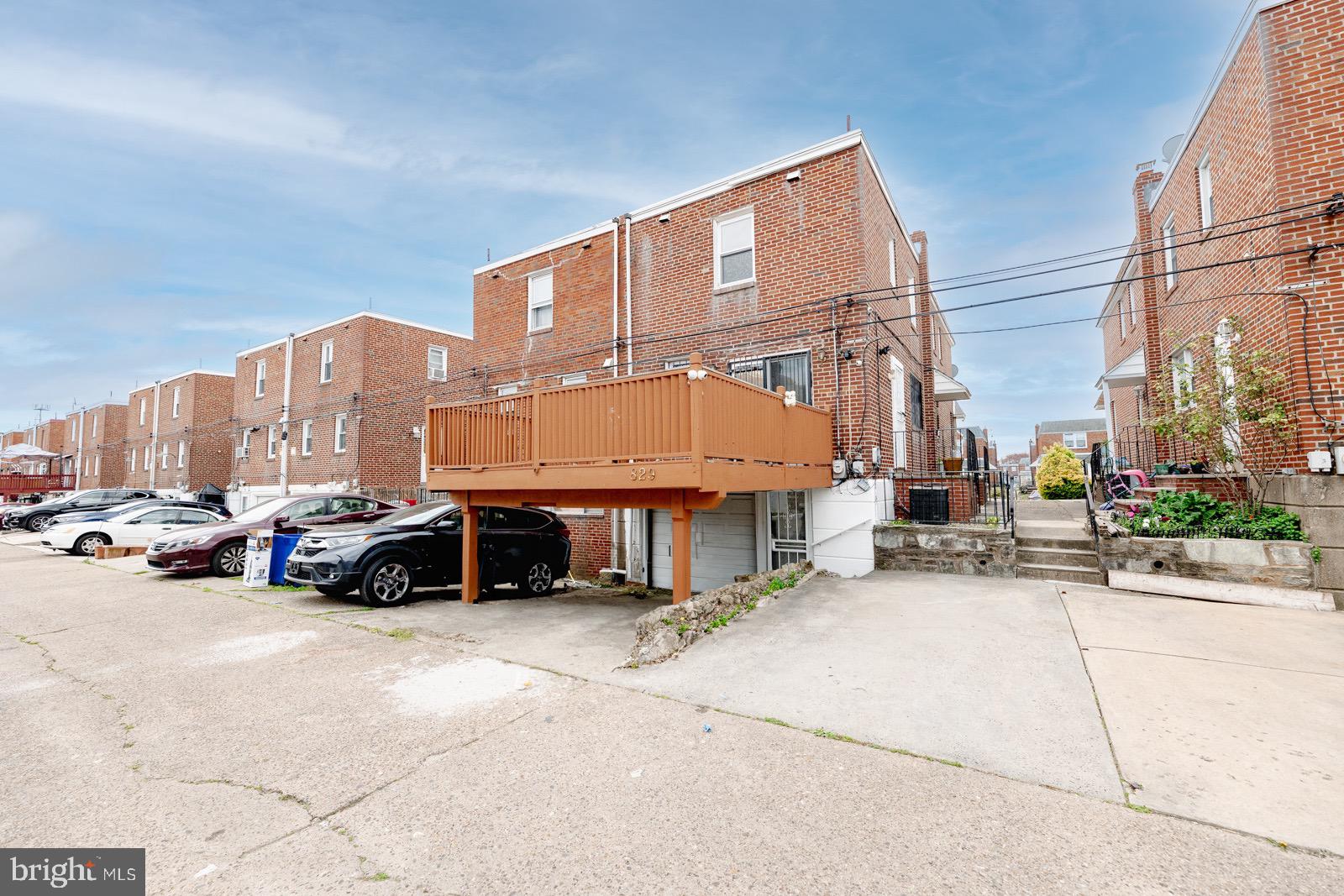 OXFORD CIRCLE - Residential