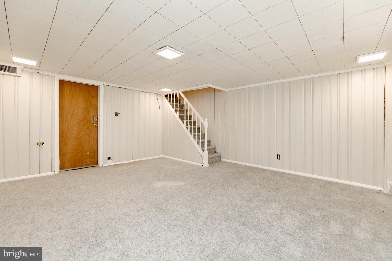 OXFORD CIRCLE - Residential