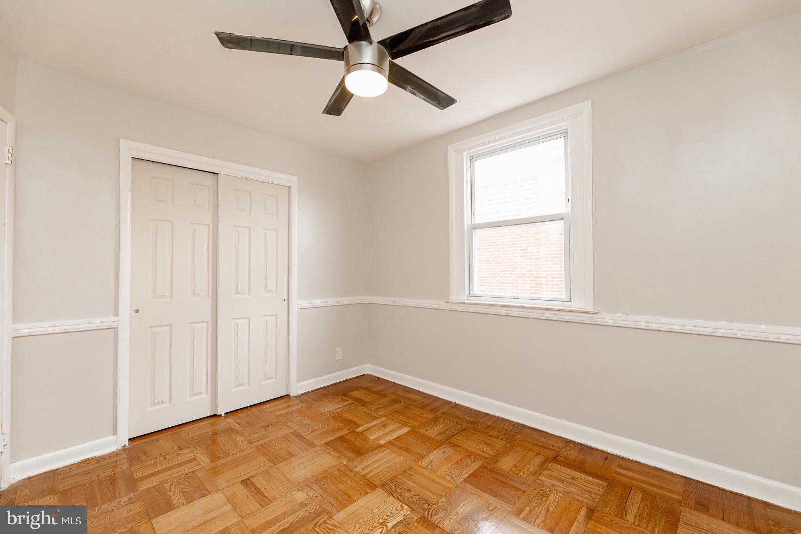 OXFORD CIRCLE - Residential