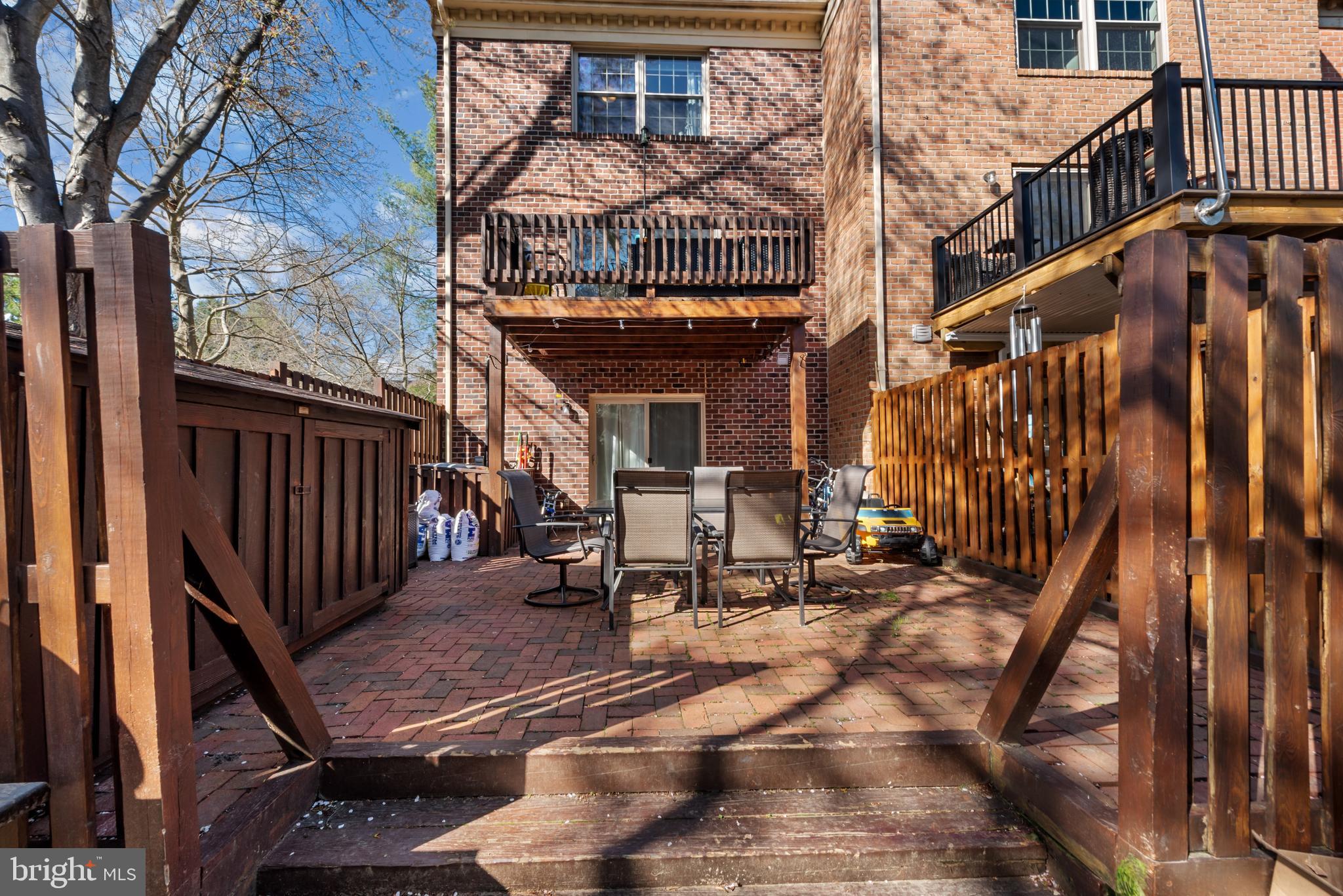 LOVETON FARMS - Residential
