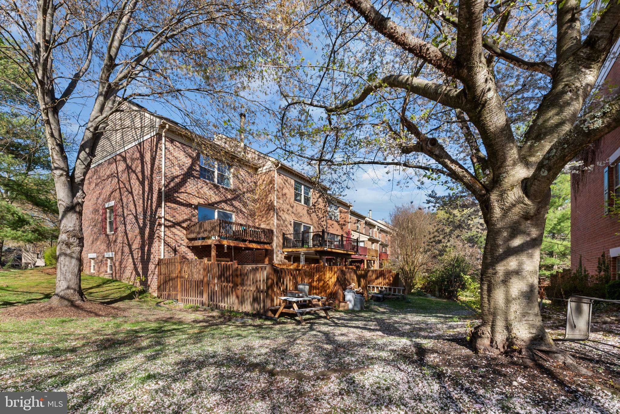 LOVETON FARMS - Residential