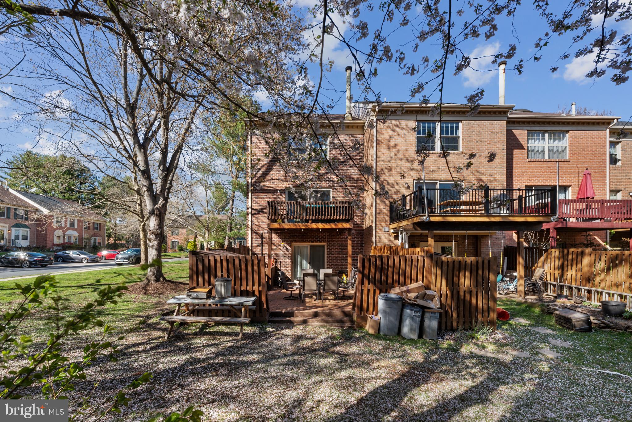 LOVETON FARMS - Residential