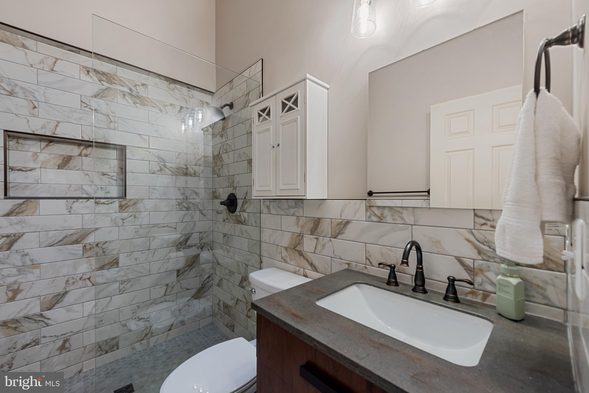 LOVETON FARMS - Residential