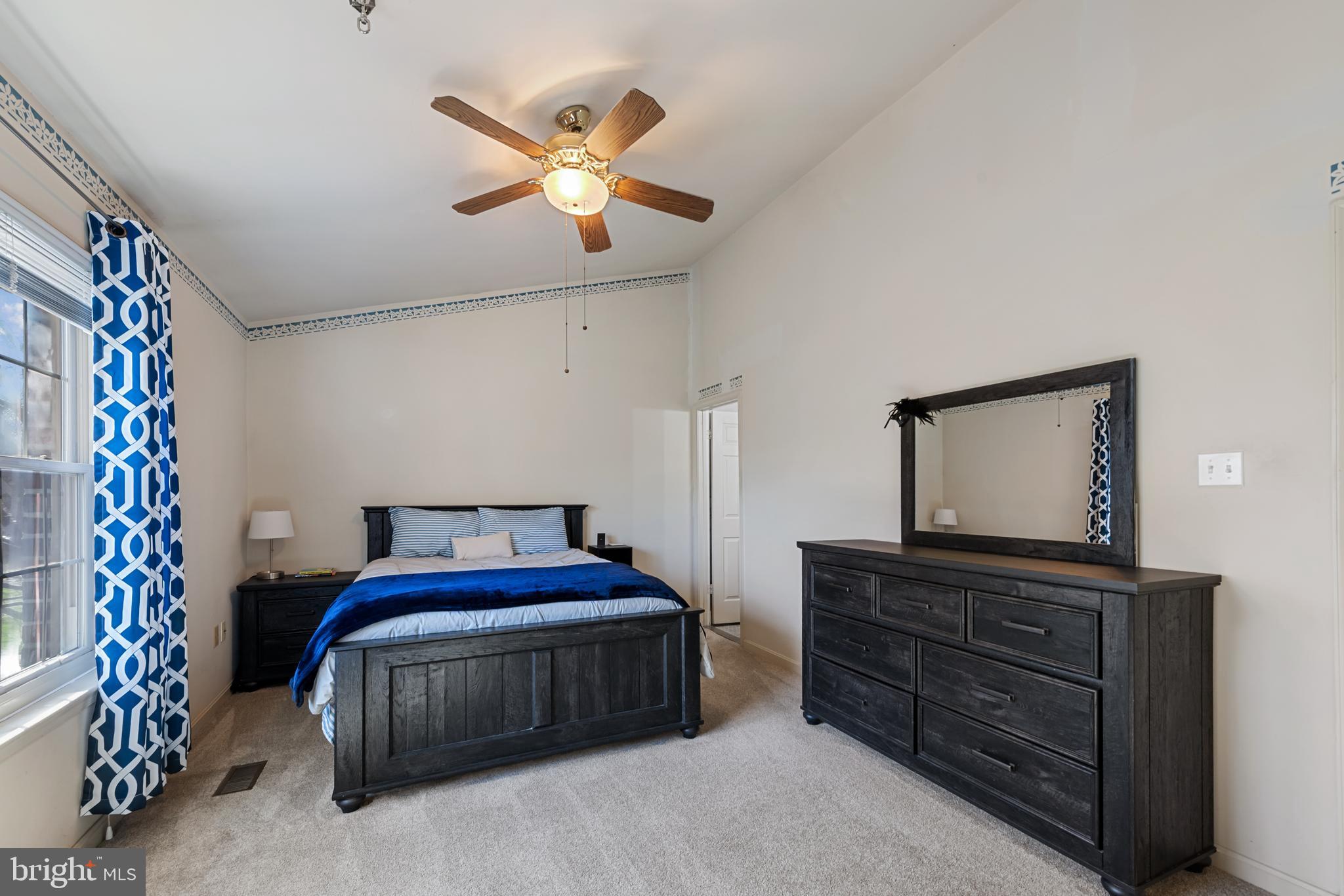 LOVETON FARMS - Residential
