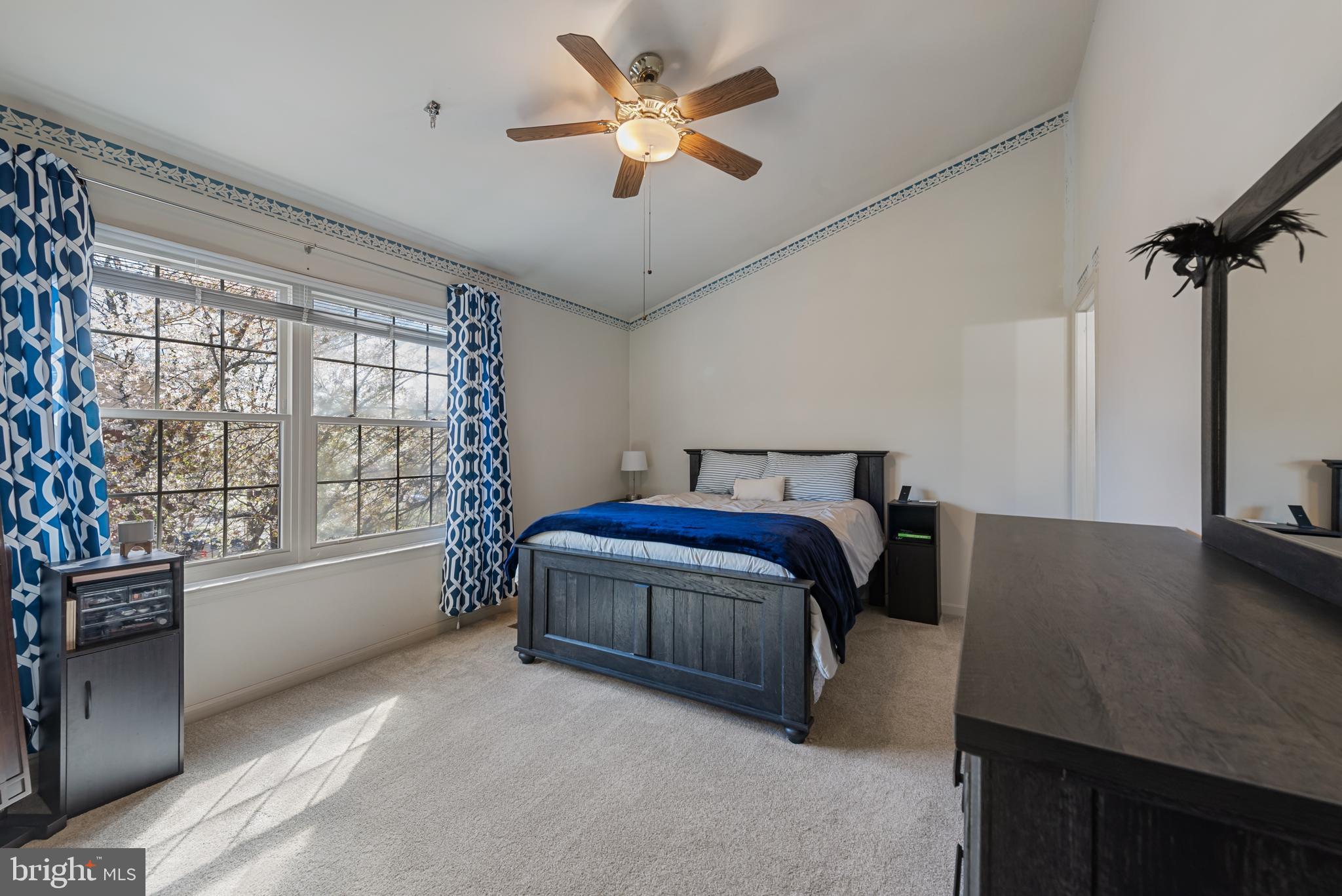 LOVETON FARMS - Residential