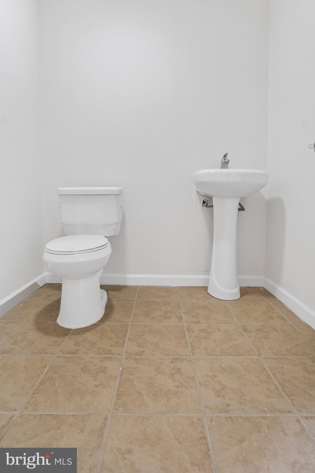 CROSSLAND AT CANAL - Residential