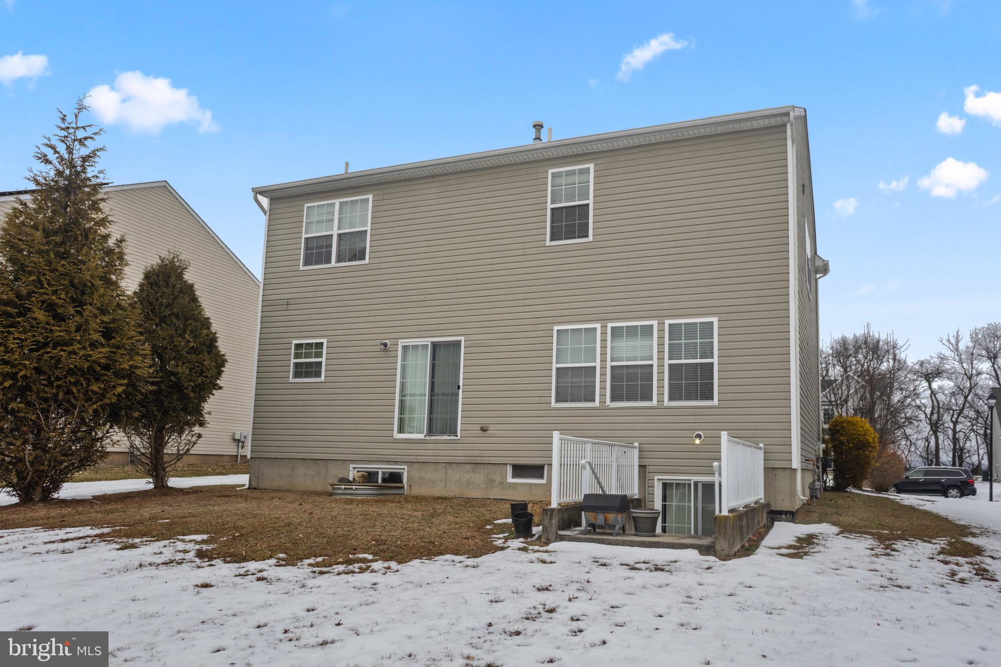 CROSSLAND AT CANAL - Residential