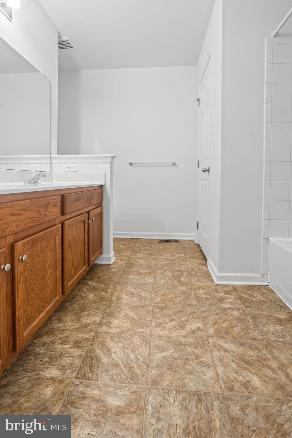 CROSSLAND AT CANAL - Residential