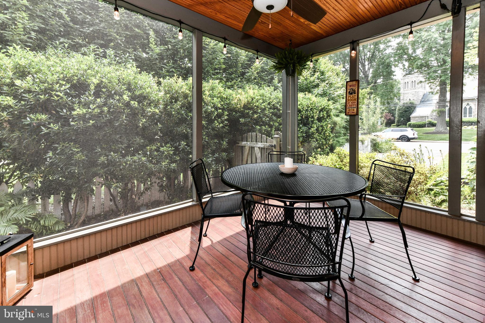 WOODLAND - Residential Lease