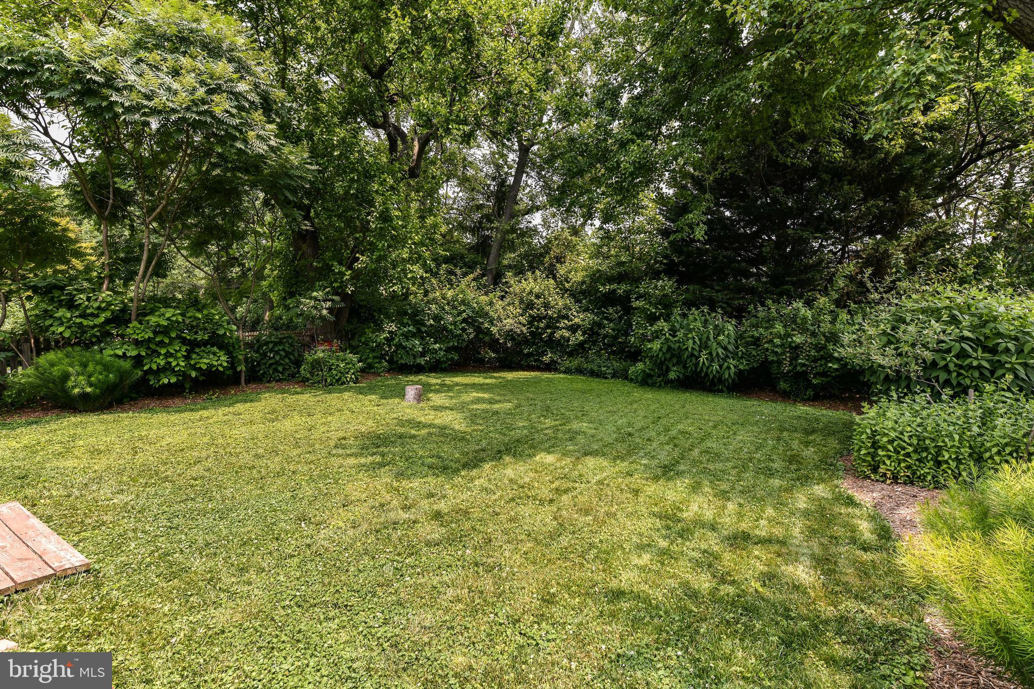 WOODLAND - Residential Lease