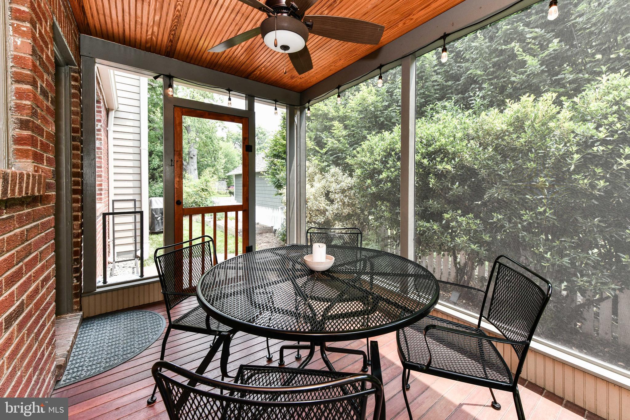 WOODLAND - Residential Lease