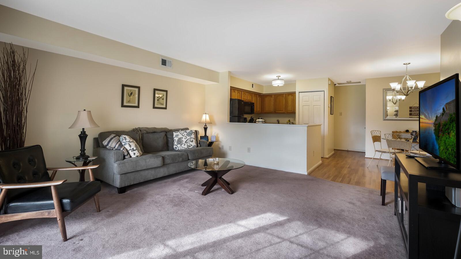 OXFORD OF BLUE BELL - Residential