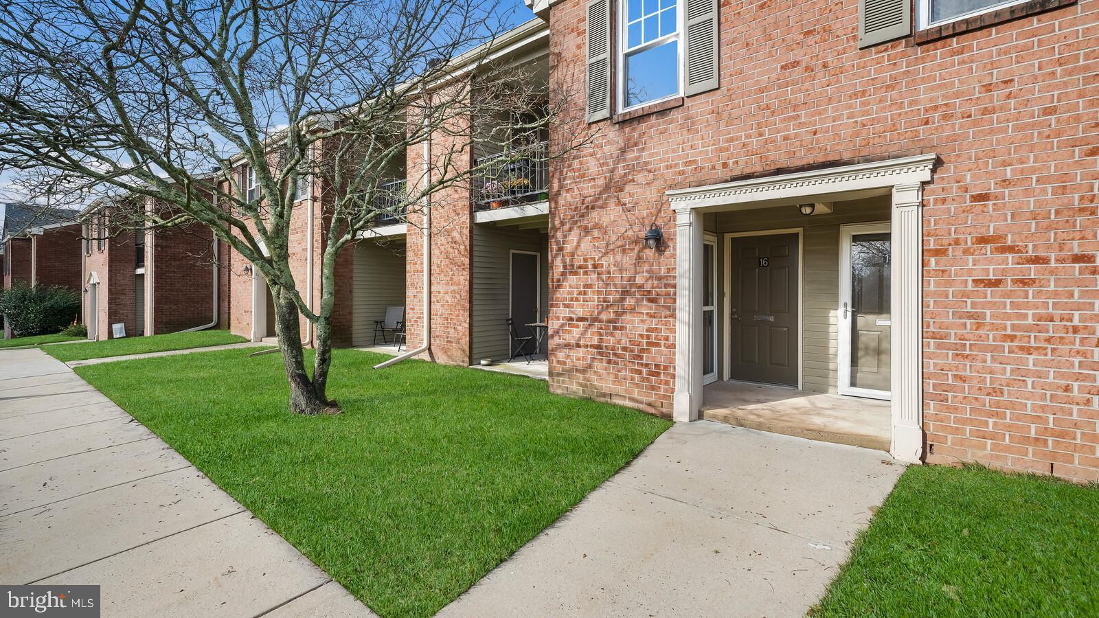 OXFORD OF BLUE BELL - Residential