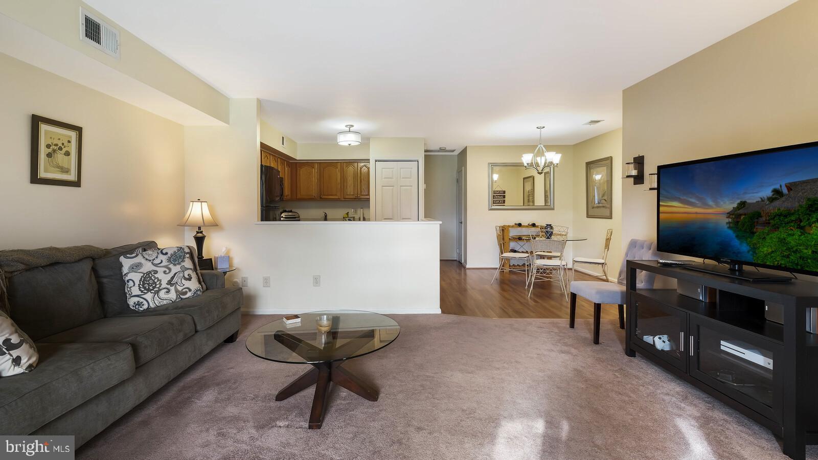 OXFORD OF BLUE BELL - Residential