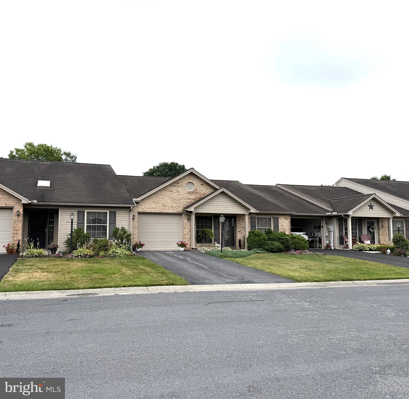 136 GINKGO COURT 19