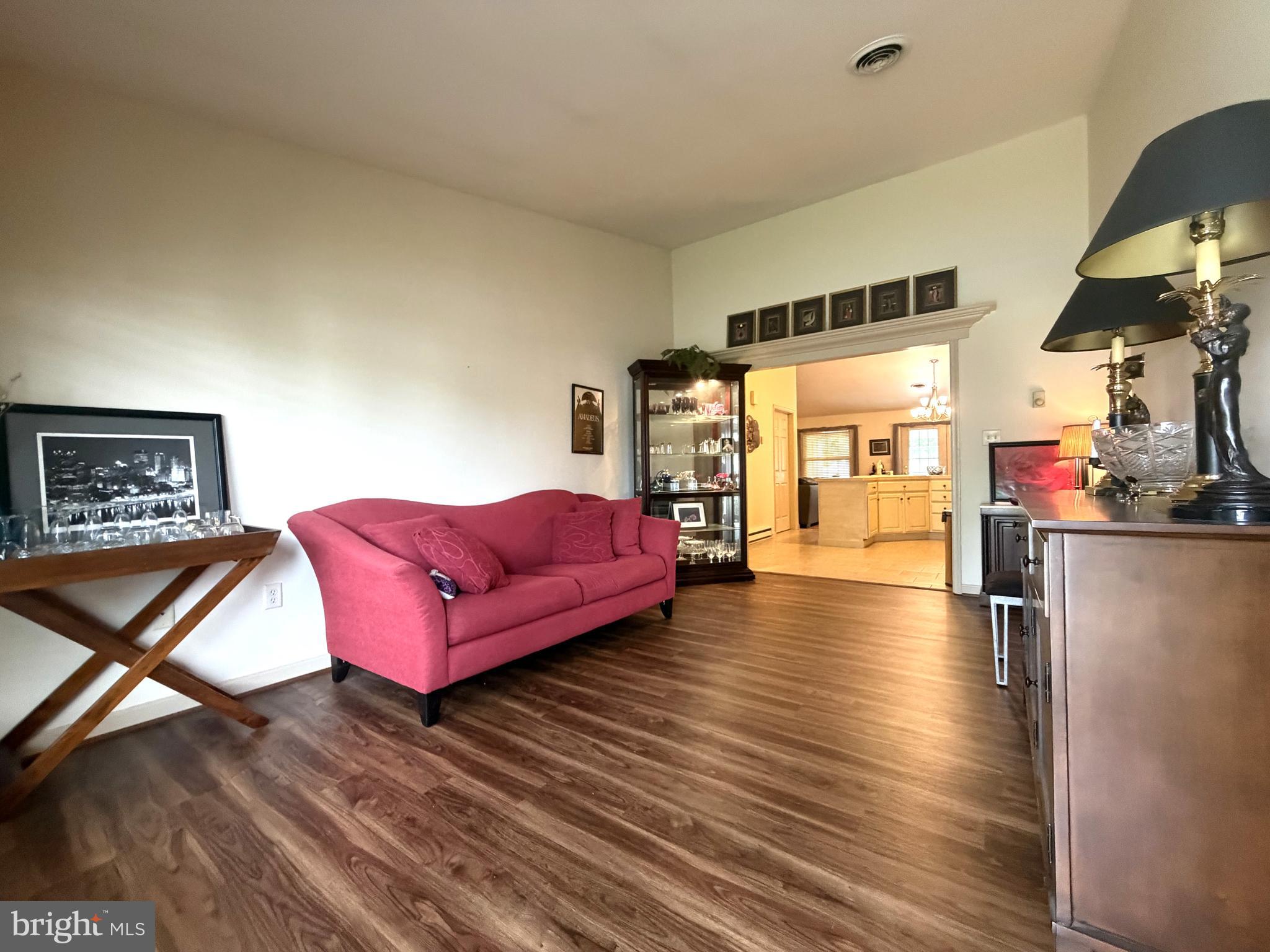 136 GINKGO COURT 19