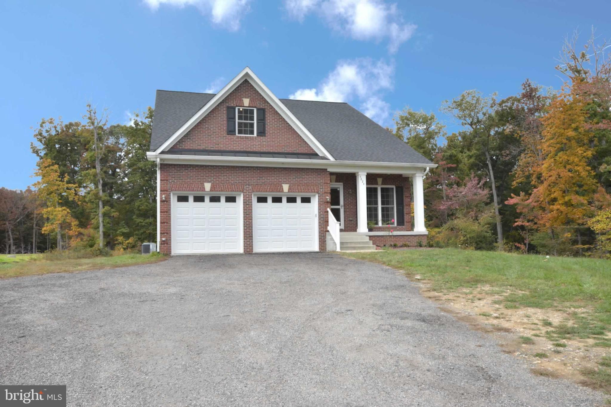 BRADDOCK WOODS - Residential