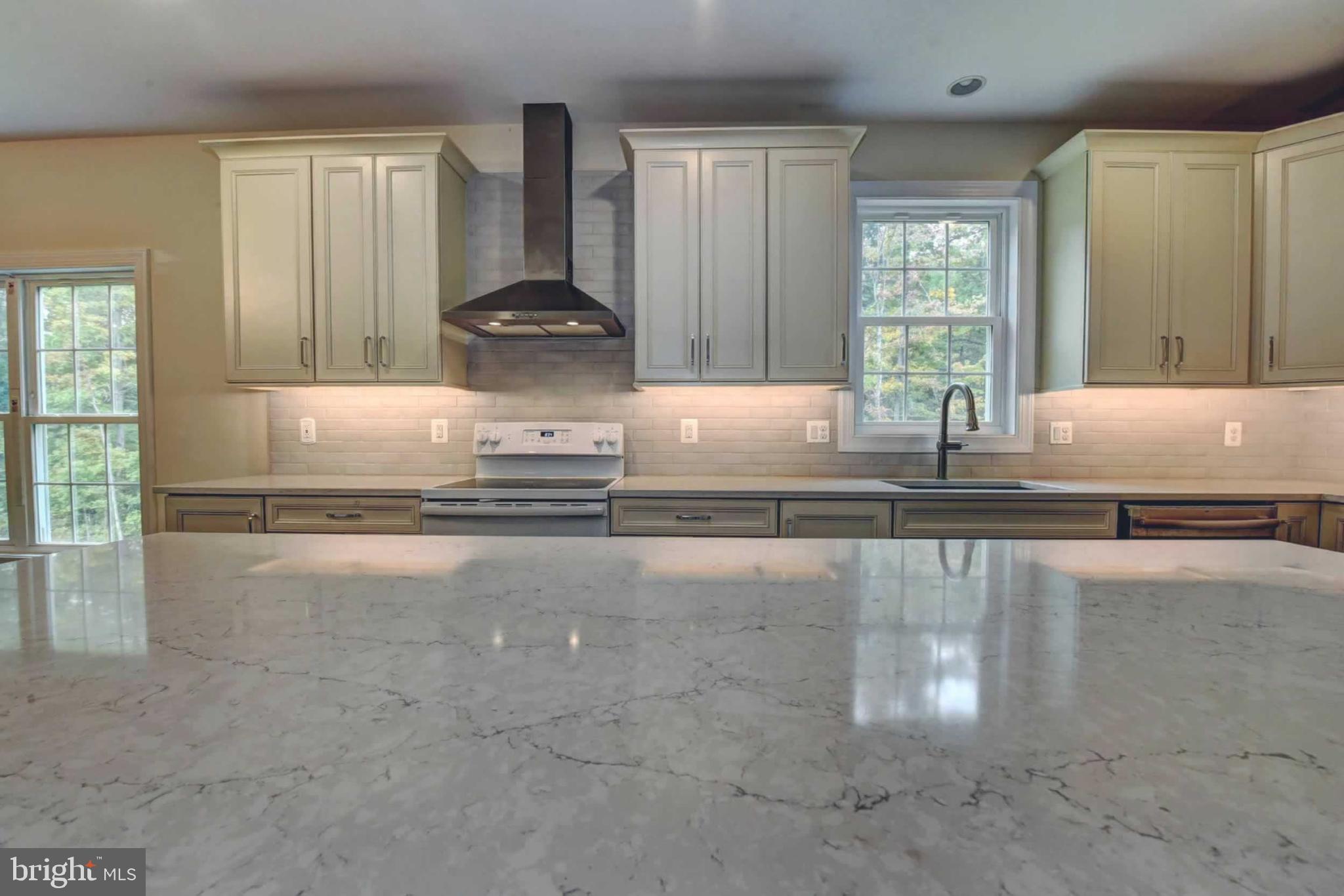 BRADDOCK WOODS - Residential
