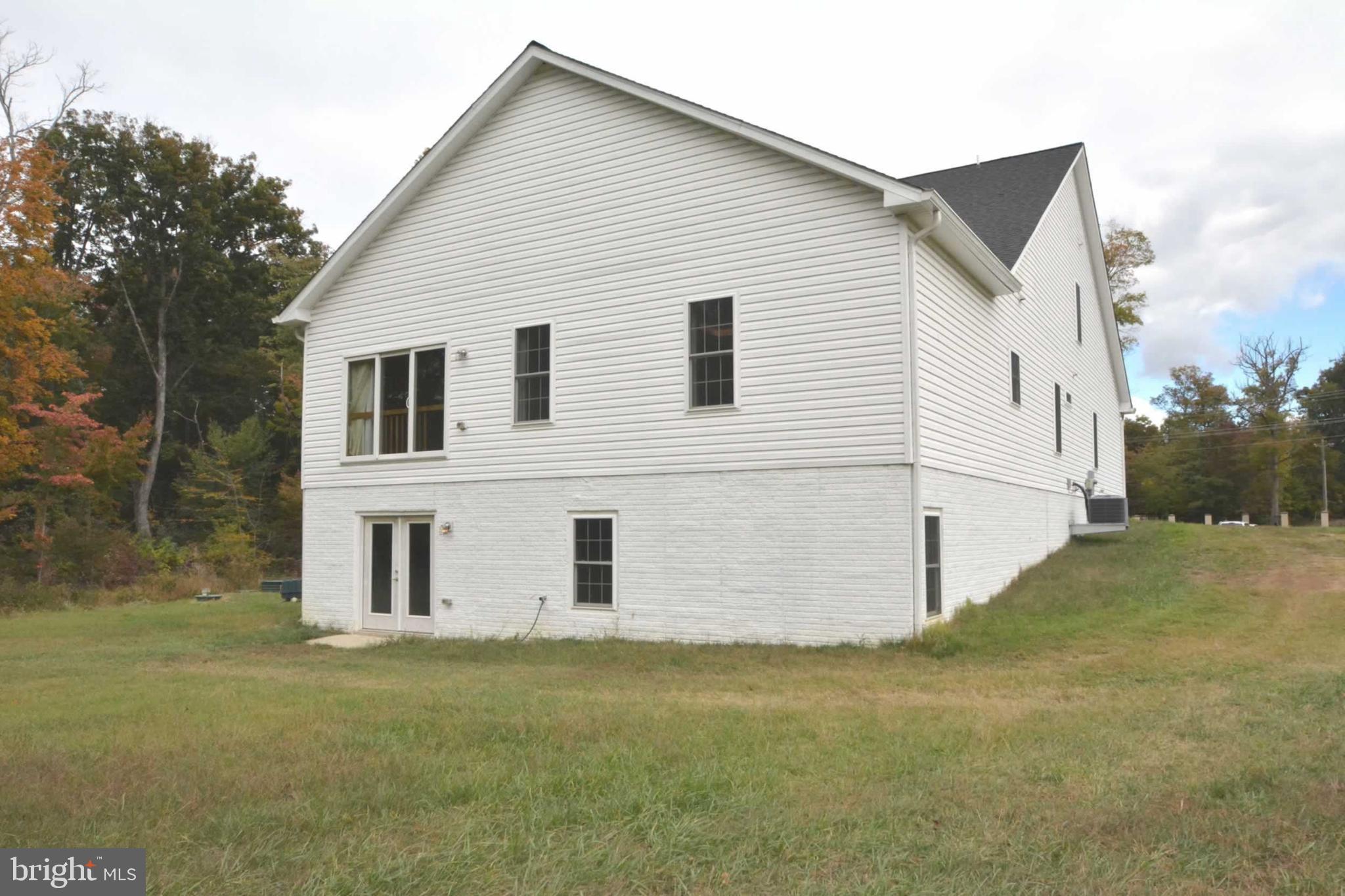 BRADDOCK WOODS - Residential