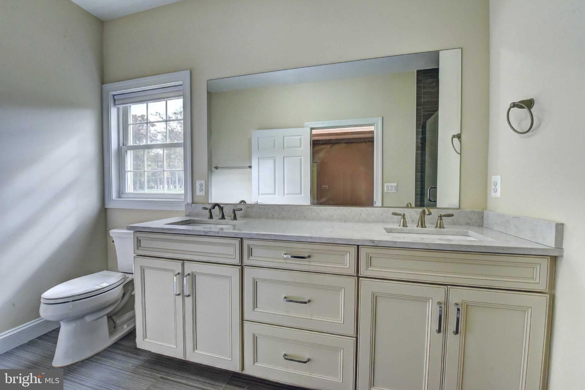 BRADDOCK WOODS - Residential