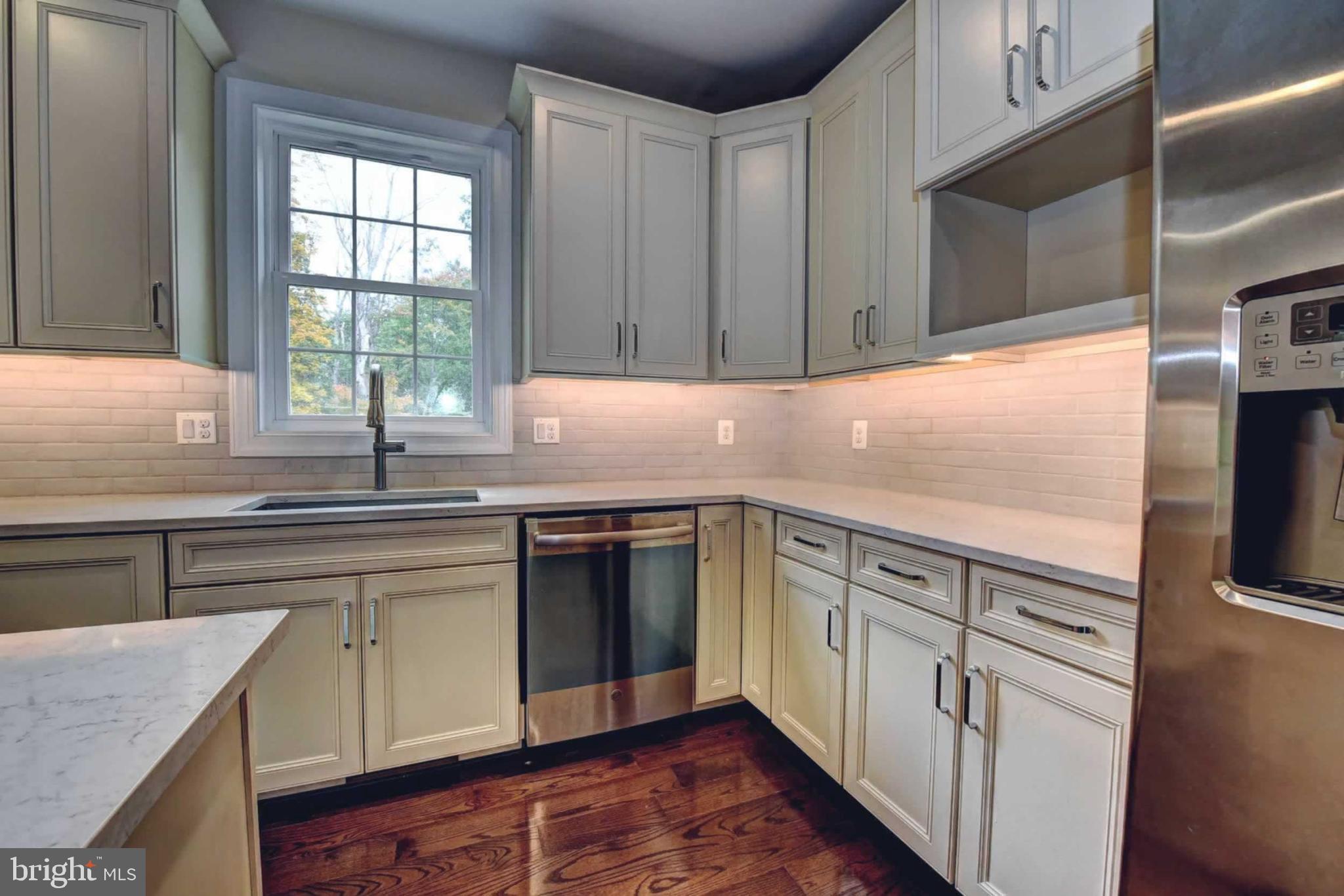 BRADDOCK WOODS - Residential