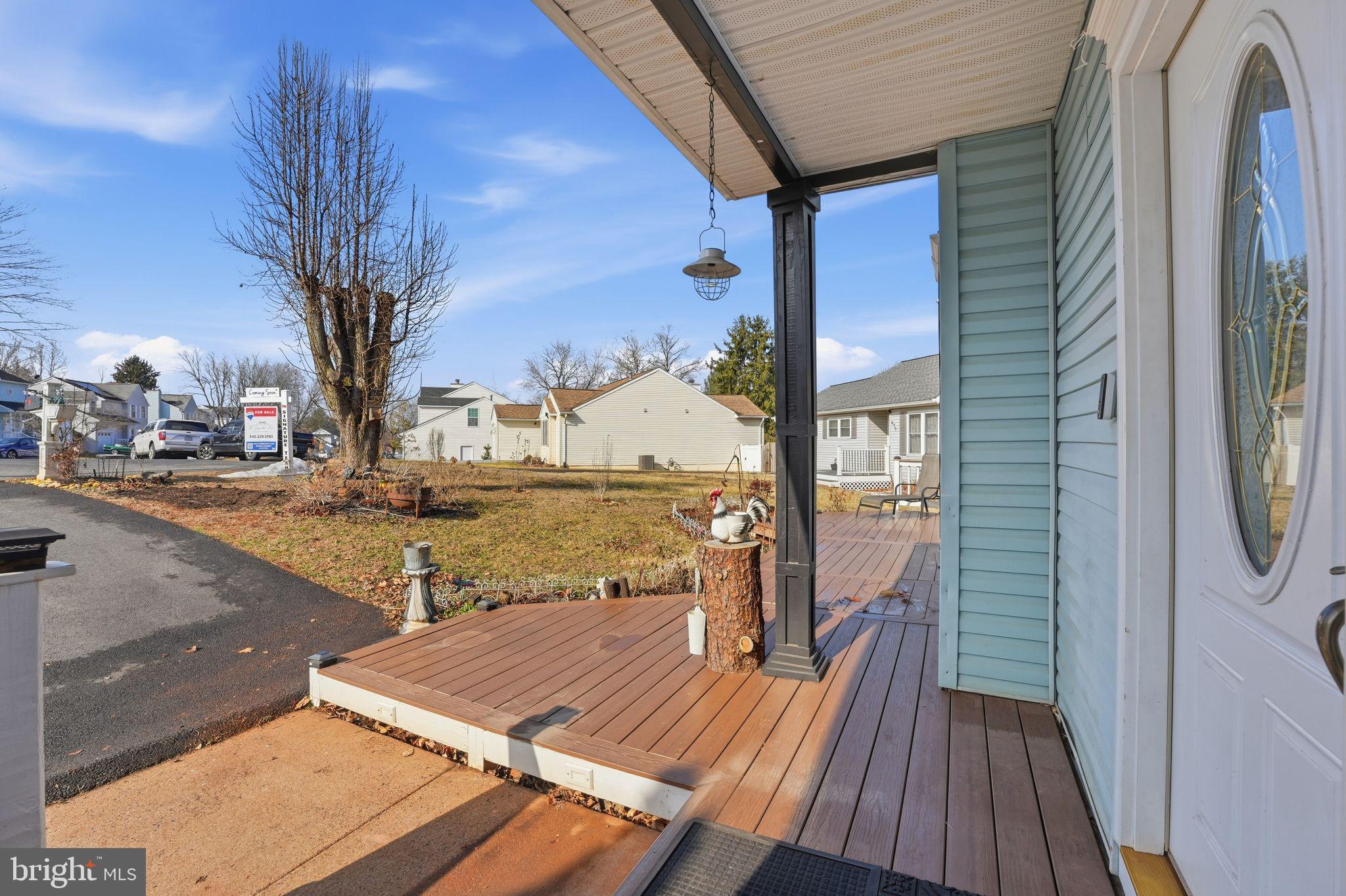 HIDDEN FIELDS - Residential