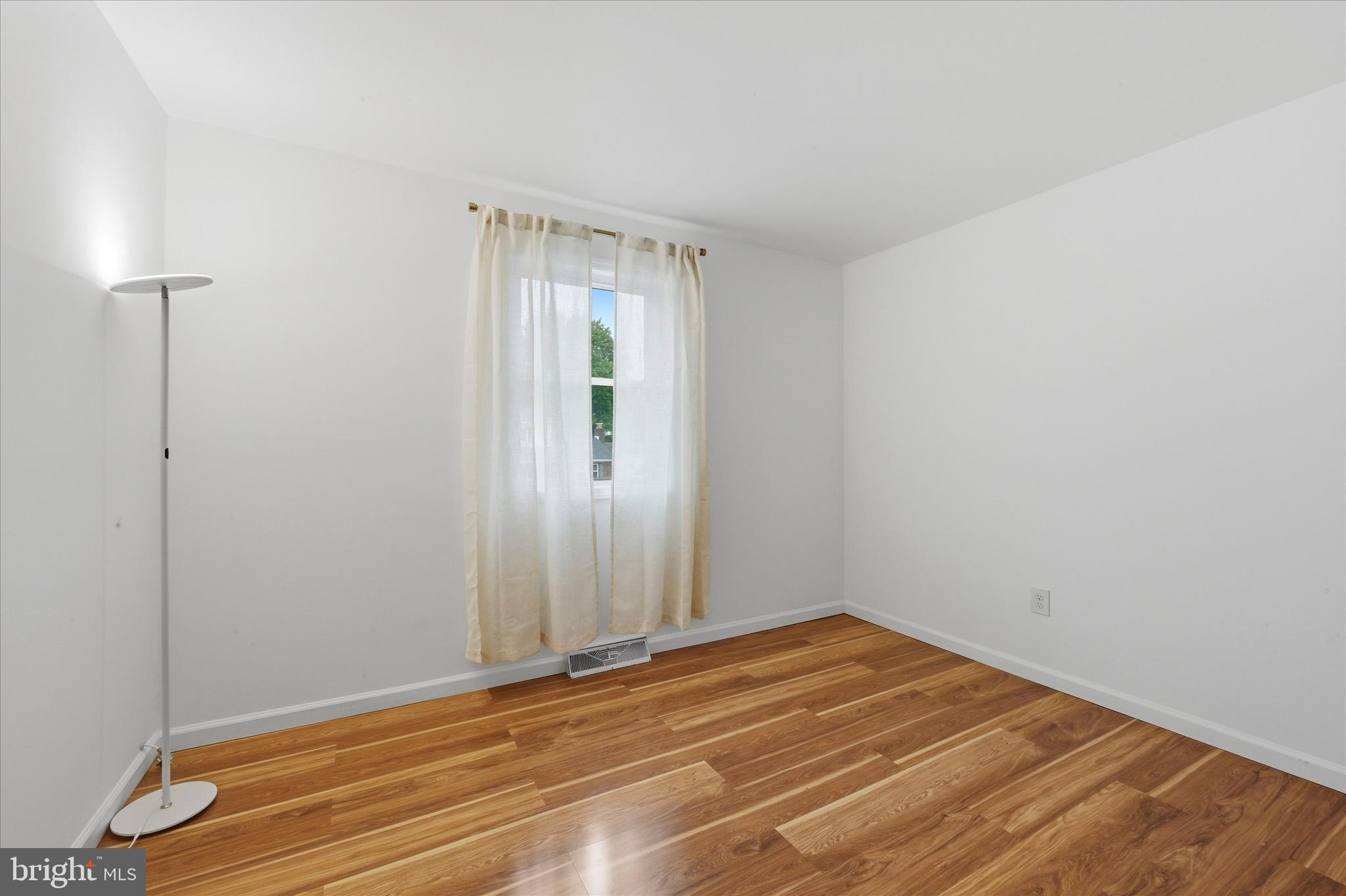 CHERRY TREE WOODS - Residential