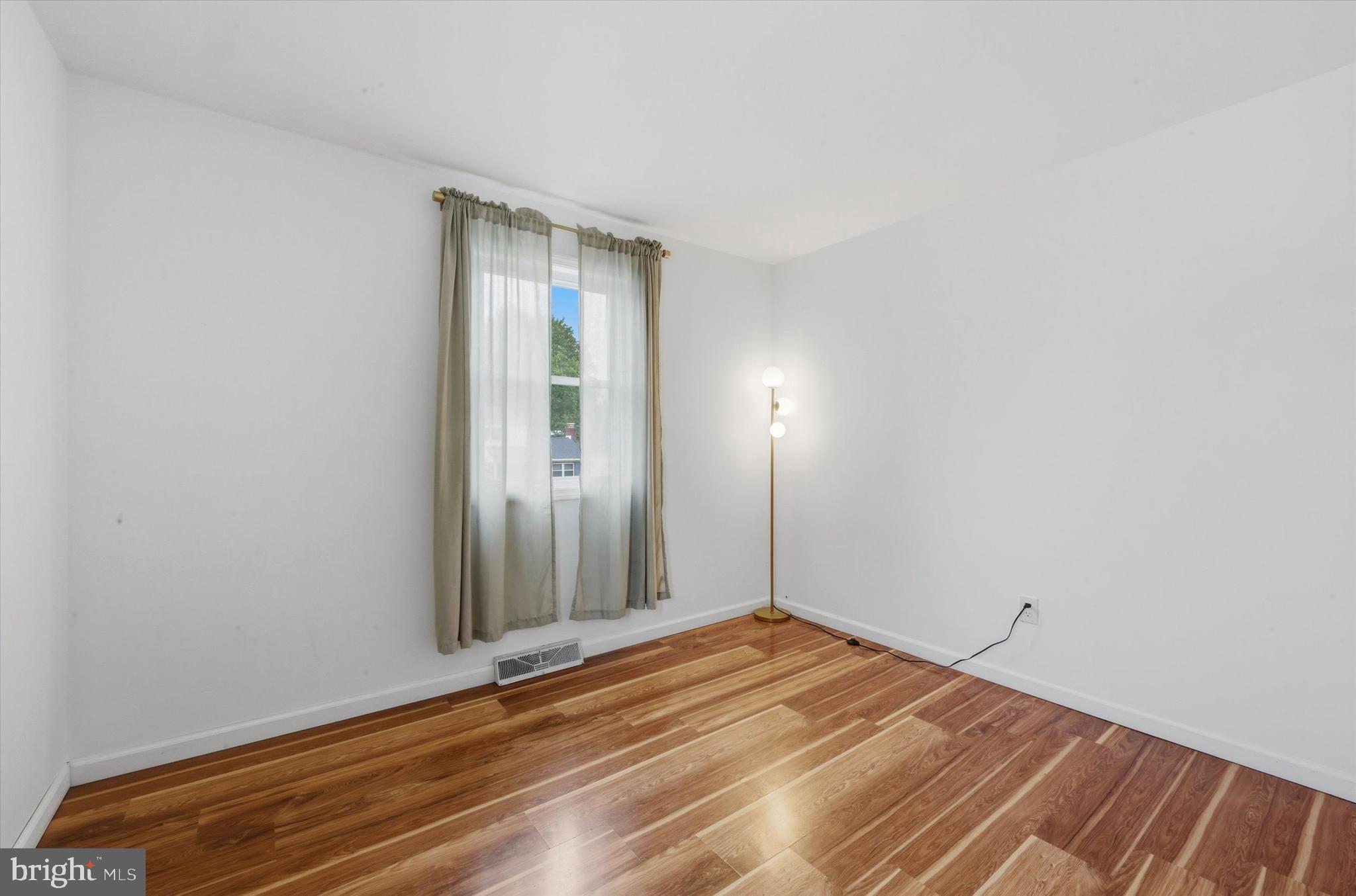 CHERRY TREE WOODS - Residential