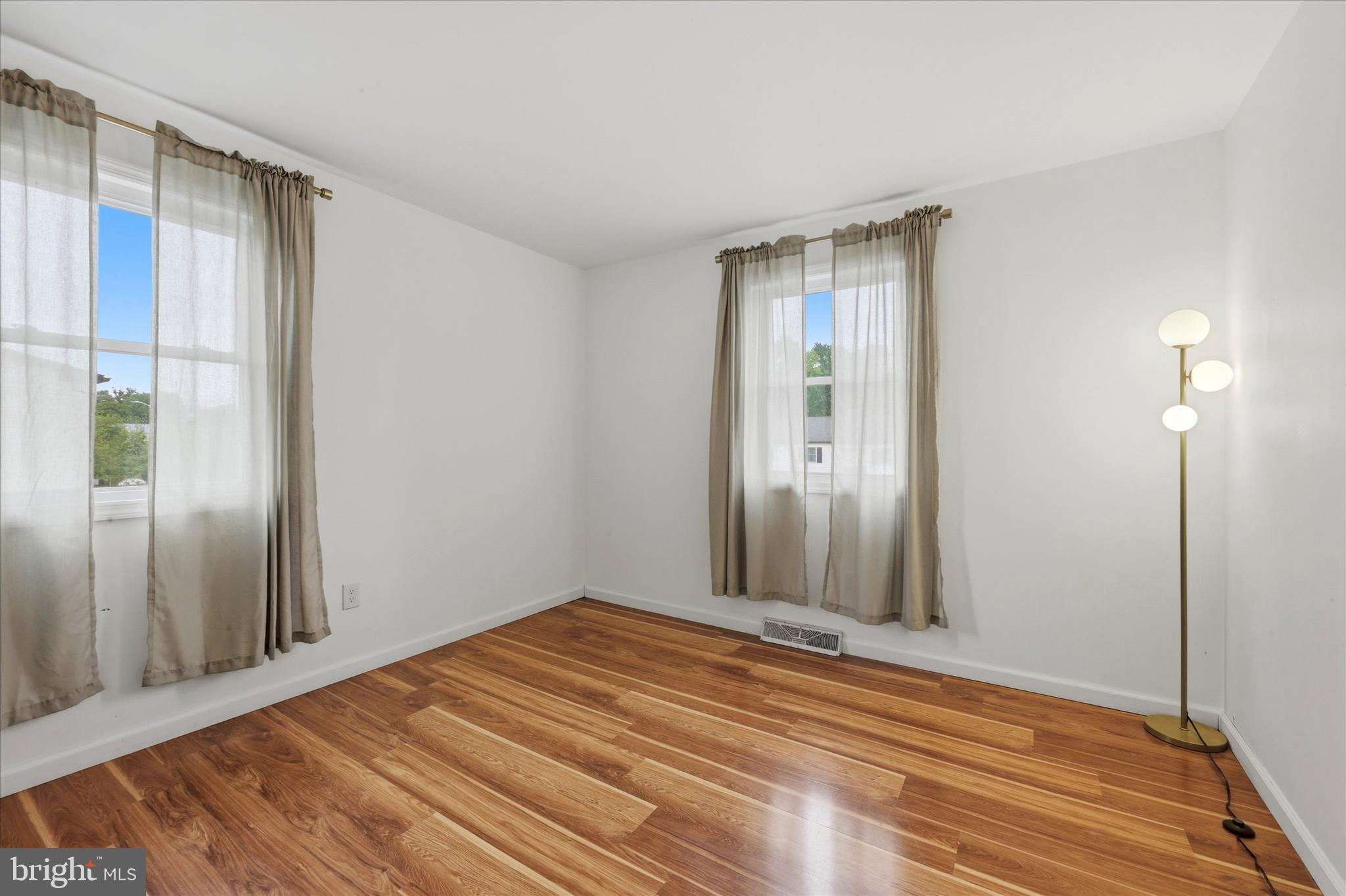 CHERRY TREE WOODS - Residential