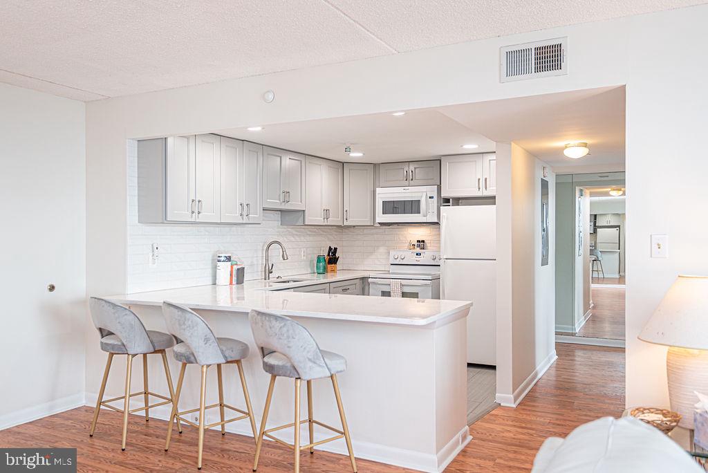 10700 COASTAL HIGHWAY 1804