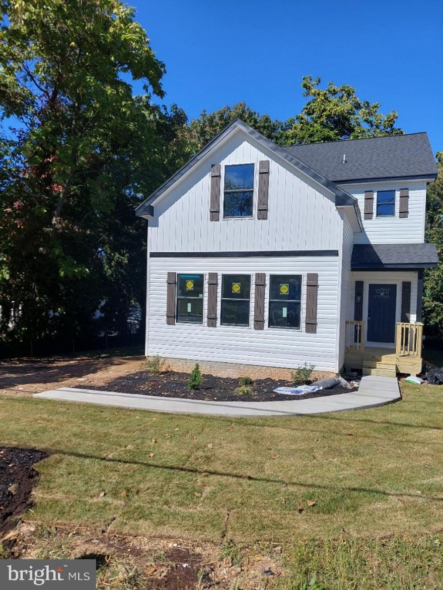 Move in ready house, perfect for any family size. 3/4 bedroom and 2.5 bathrooms of luxury. Large front and backyard, semi private with a wooded backyard for privacy. NO HOA, so come park your cars or build a pool or guest house in the backyard. Large Driveway for 4-6 cars. Side load garage for 2 cars or turn it into a large living room area or extra bedrooms. New Stainless Steal Appliances, new cabinets, and floors throughout.