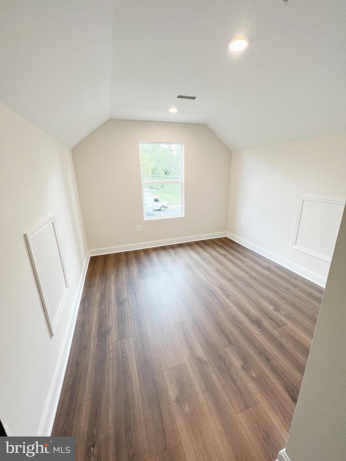 CAPITOL HEIGHTS - Residential