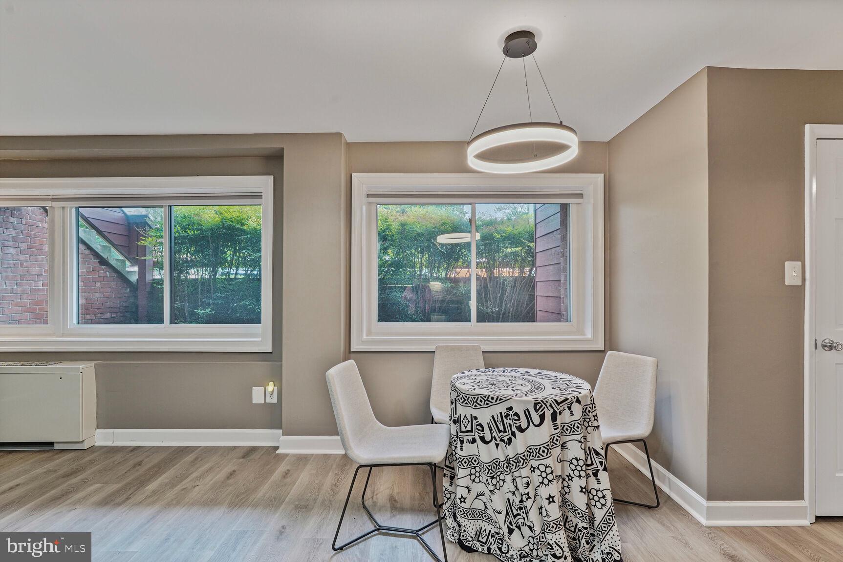 GEORGE MASON VILLAGE - Residential