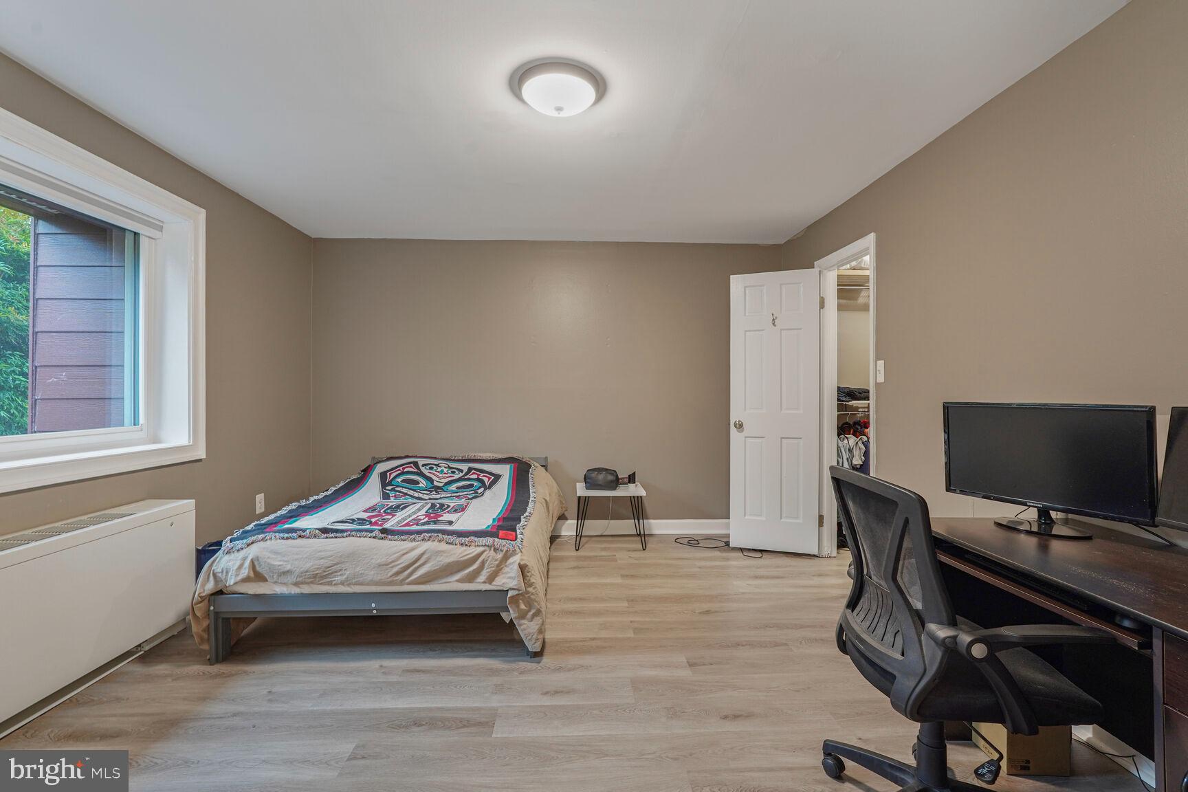 GEORGE MASON VILLAGE - Residential