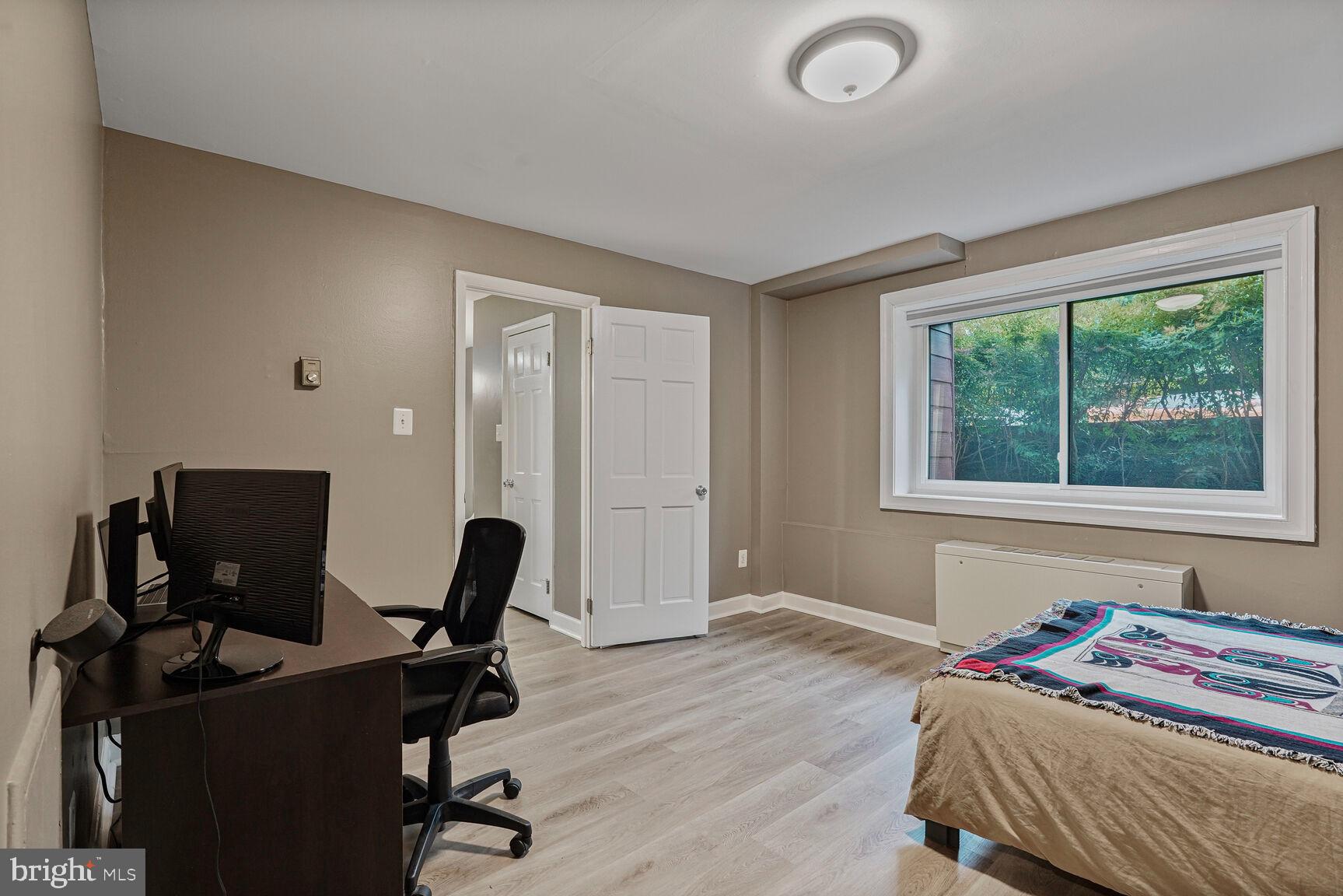 GEORGE MASON VILLAGE - Residential