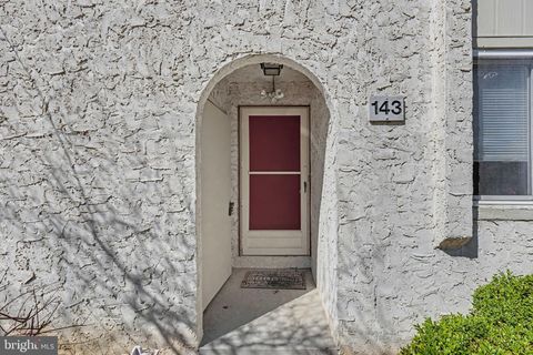 Condo For Sale - 143 Tennyson Drive Dr<br/> PLAINSBORO, NJ 08536