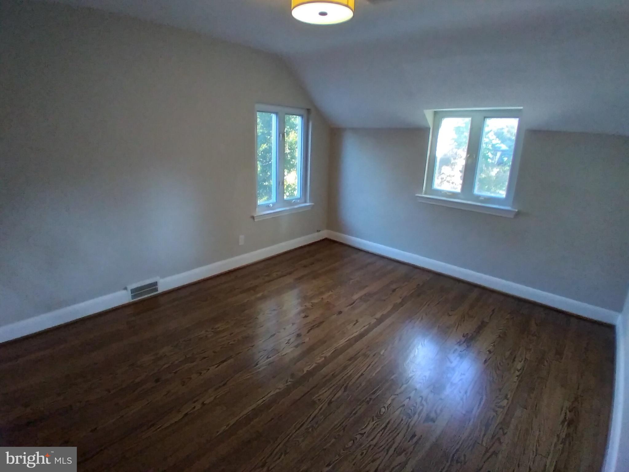 ROCK SPRING - Residential