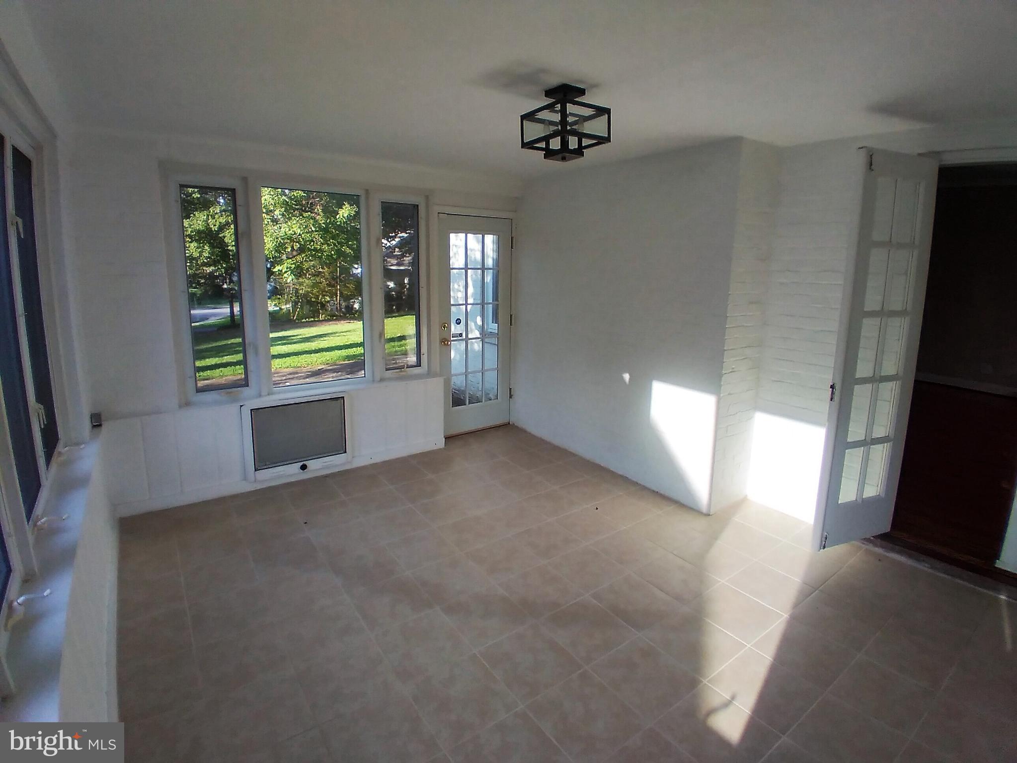 ROCK SPRING - Residential