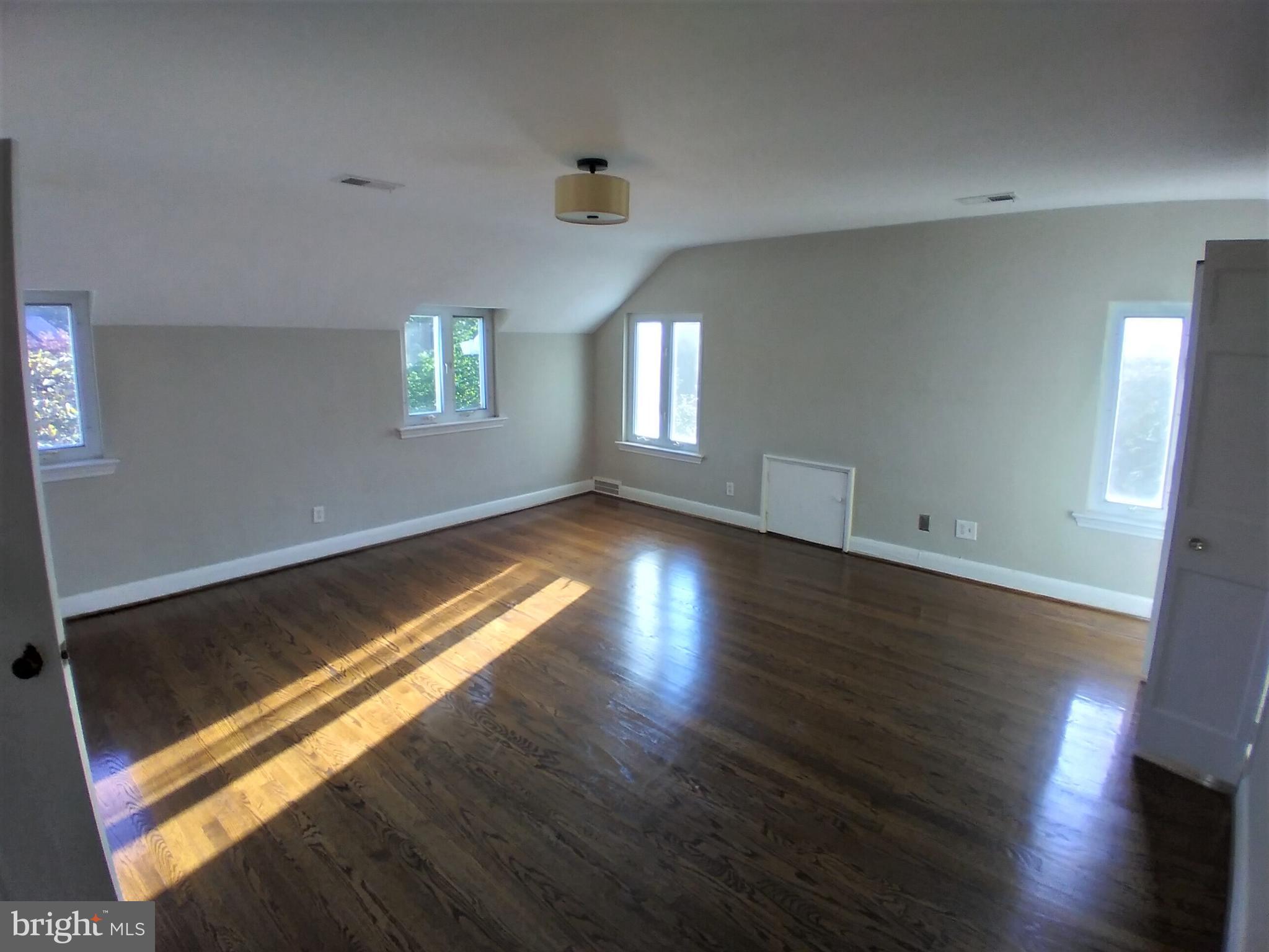 ROCK SPRING - Residential