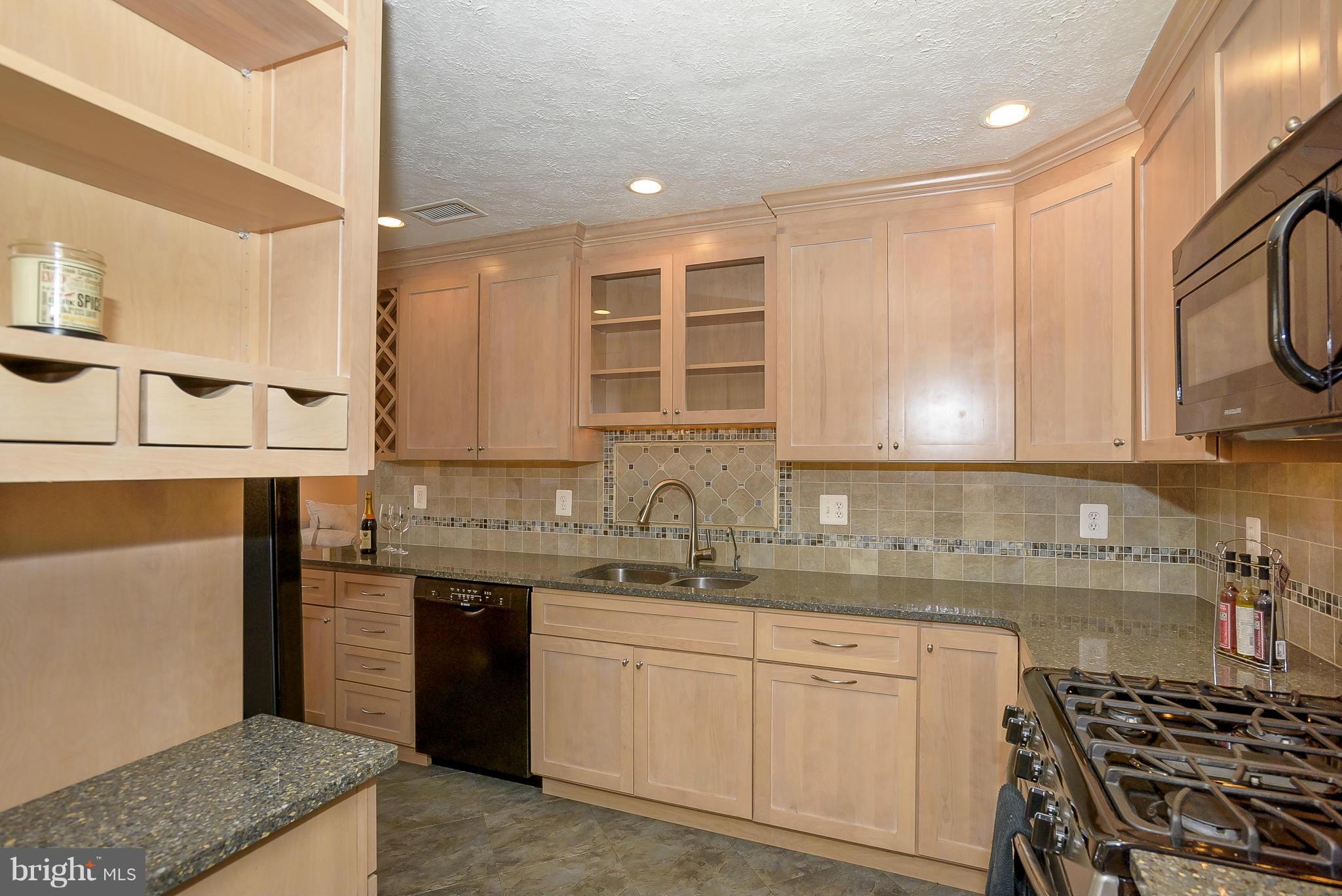 CAPE ST CLAIRE - Residential