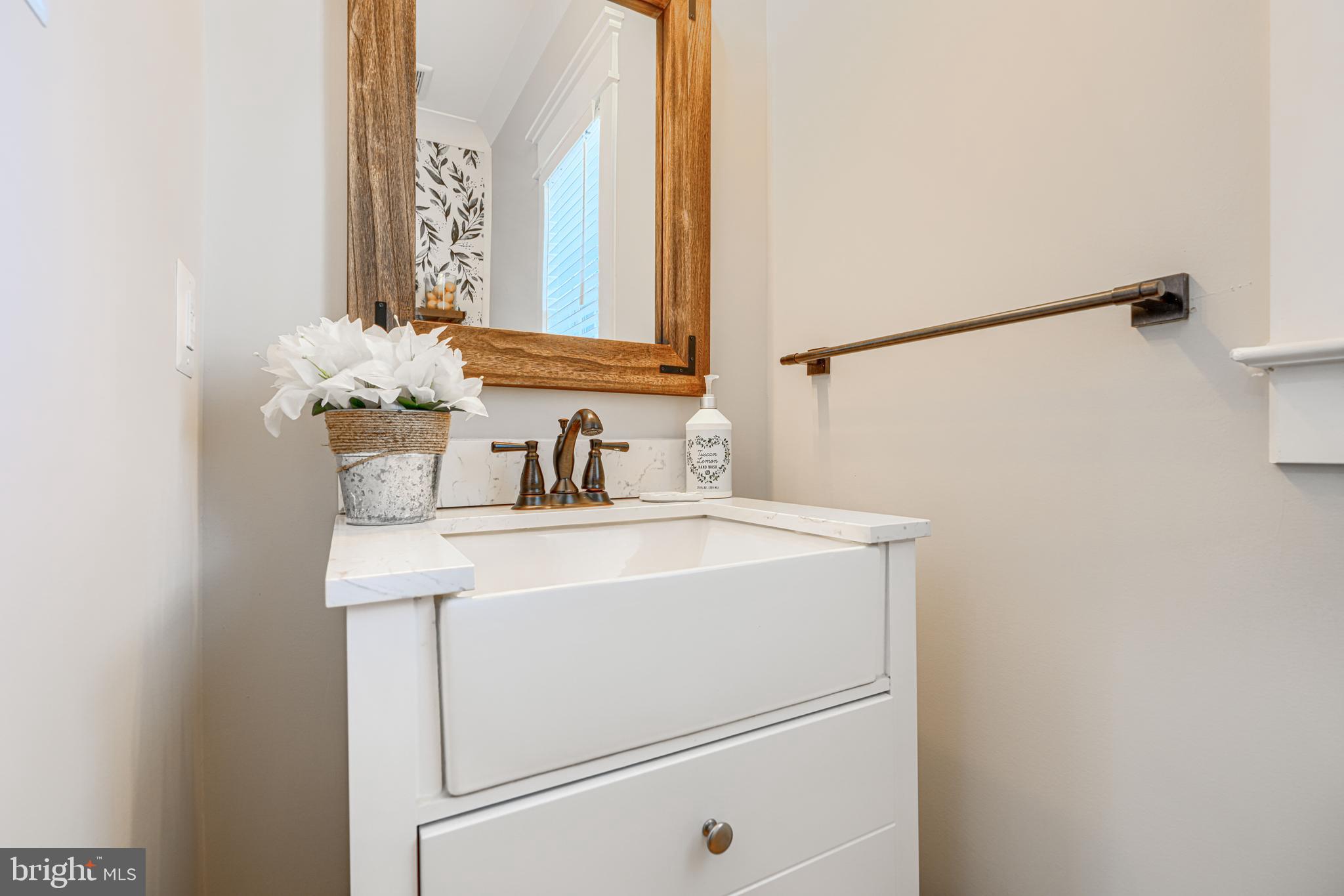 HAMPSTEAD - Residential