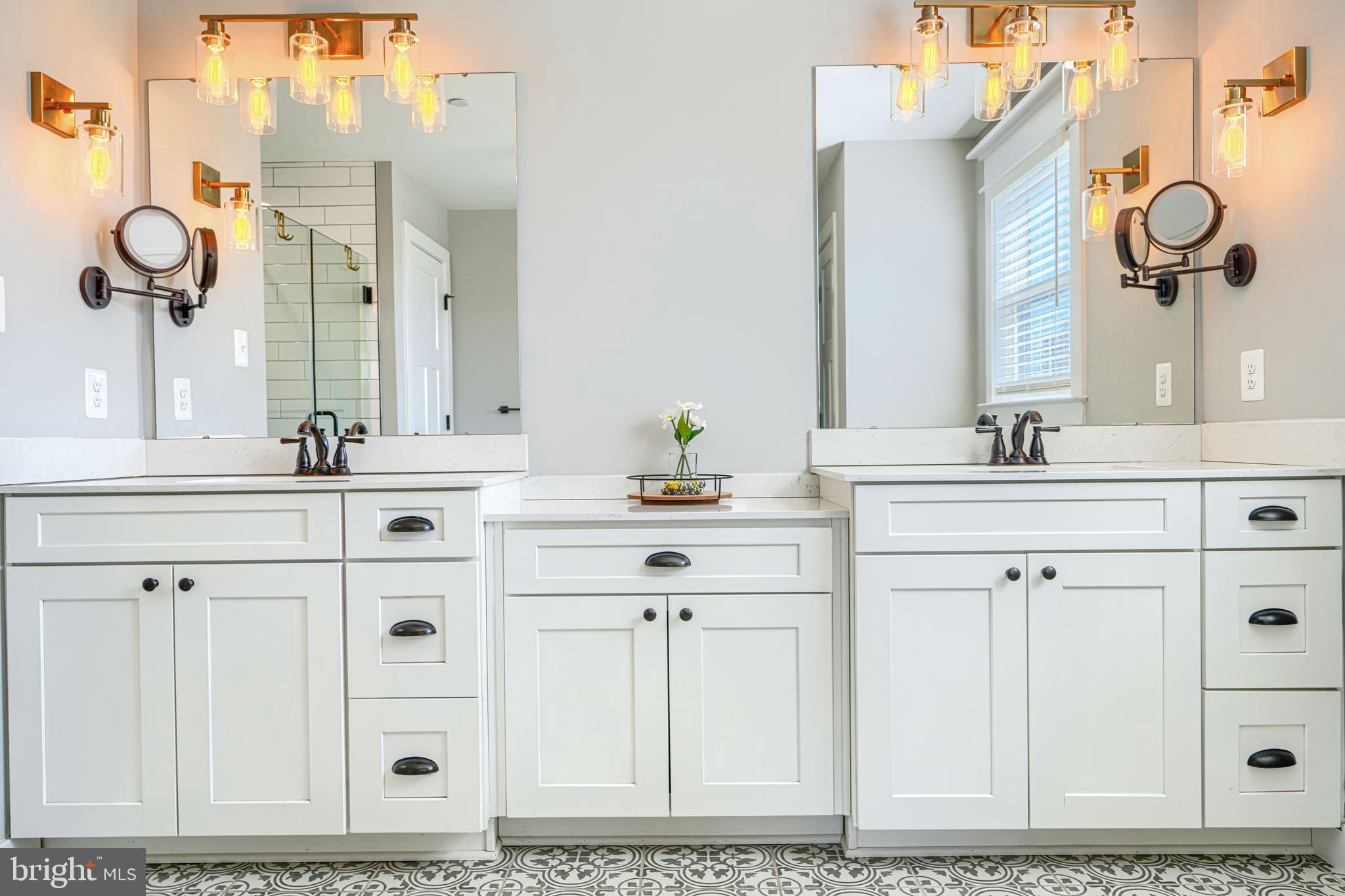 HAMPSTEAD - Residential